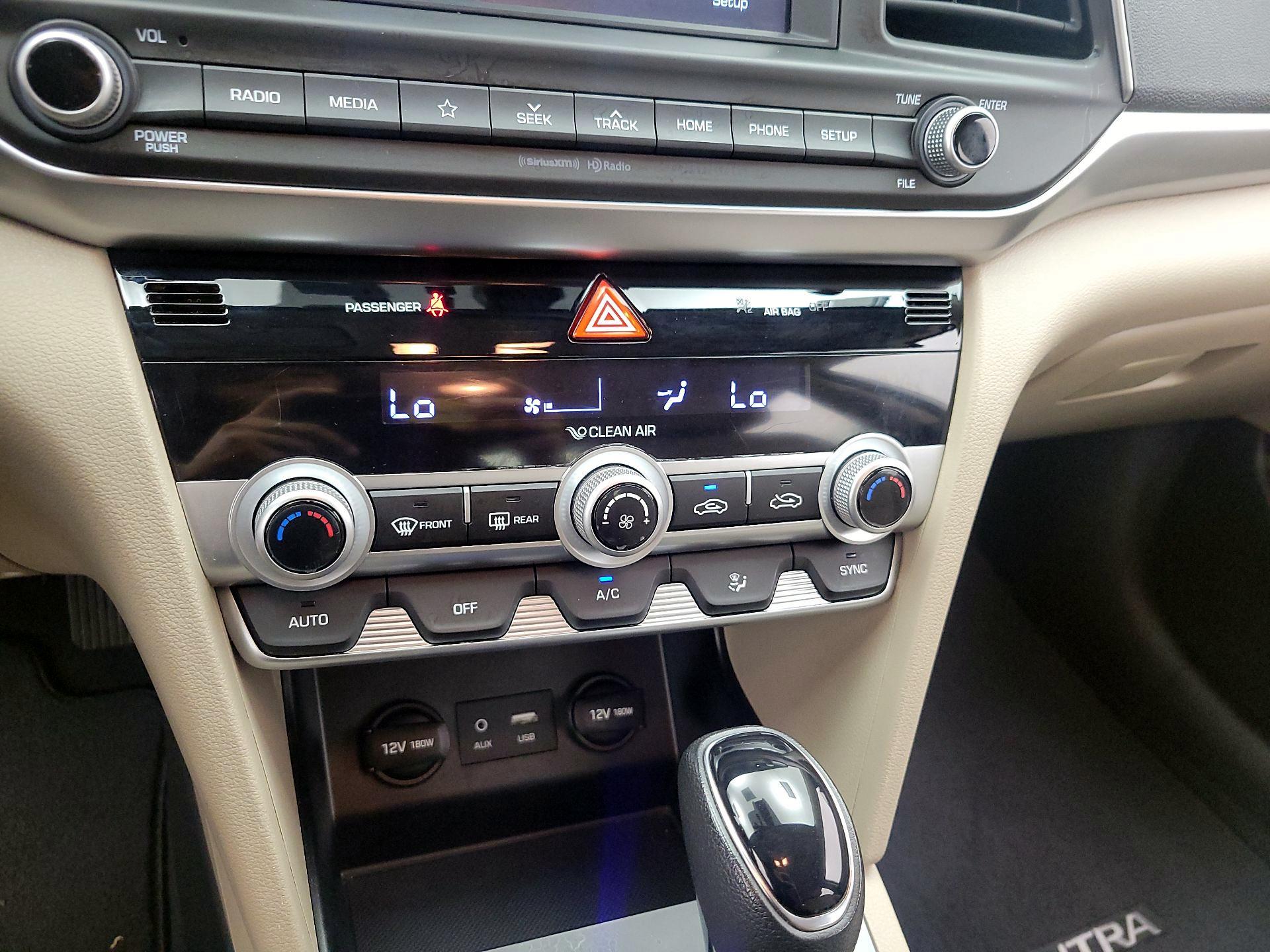 Thumbnail: 2020 Hyundai Elantra - 16