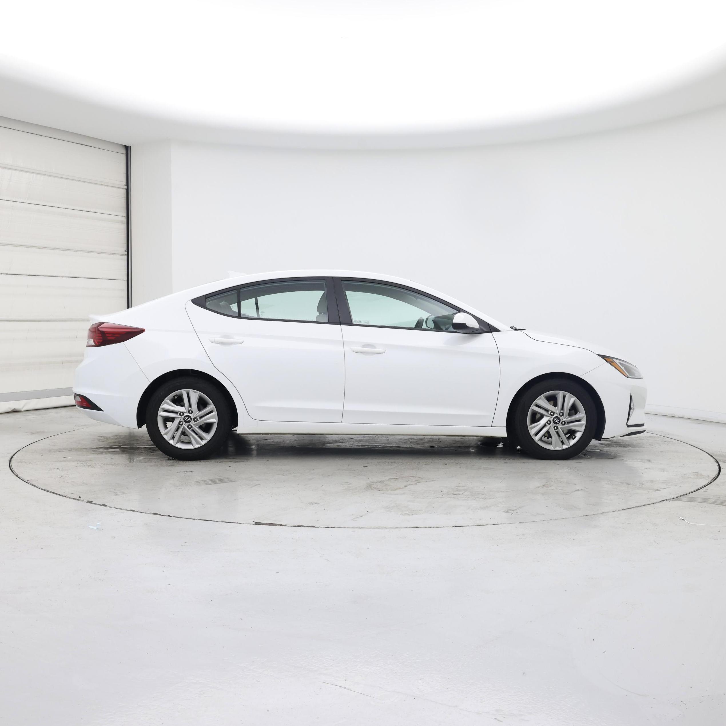 Thumbnail: 2020 Hyundai Elantra - 7