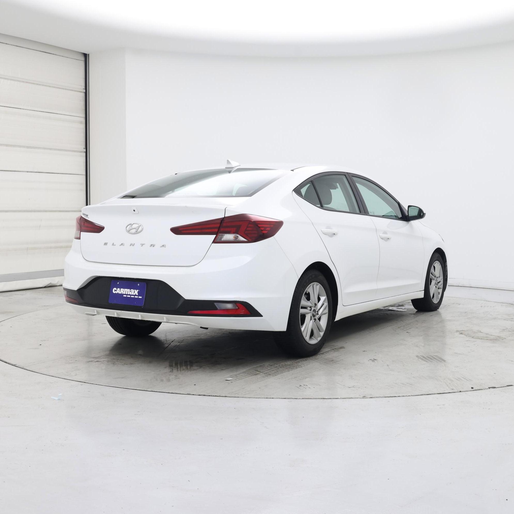 Thumbnail: 2020 Hyundai Elantra - 8