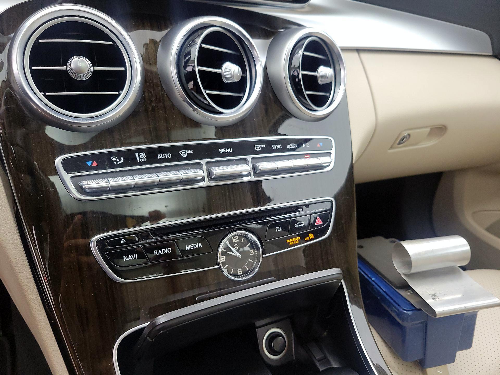 Thumbnail: 2018 Mercedes-Benz C-Class - 16