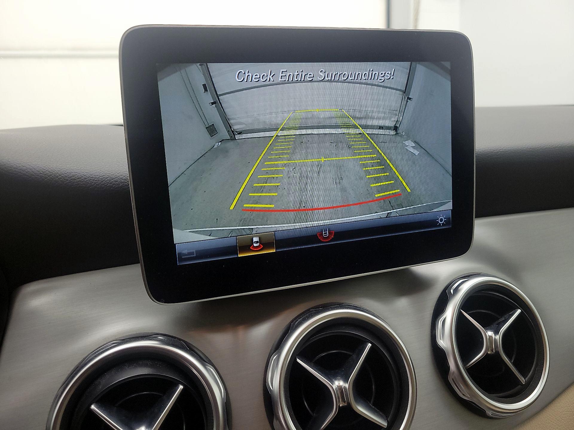 Thumbnail: 2019 Mercedes-Benz GLA - 14