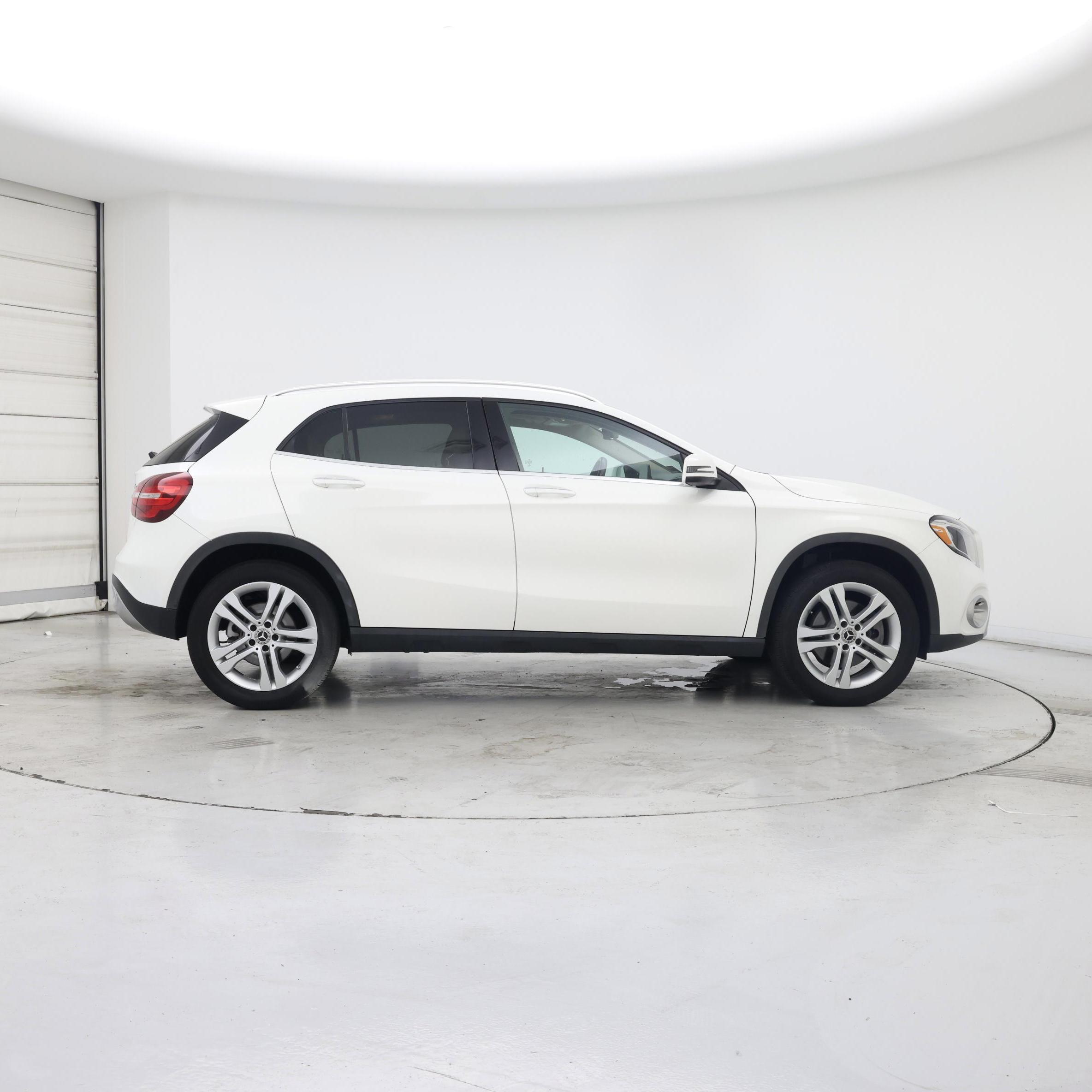 Thumbnail: 2019 Mercedes-Benz GLA - 7
