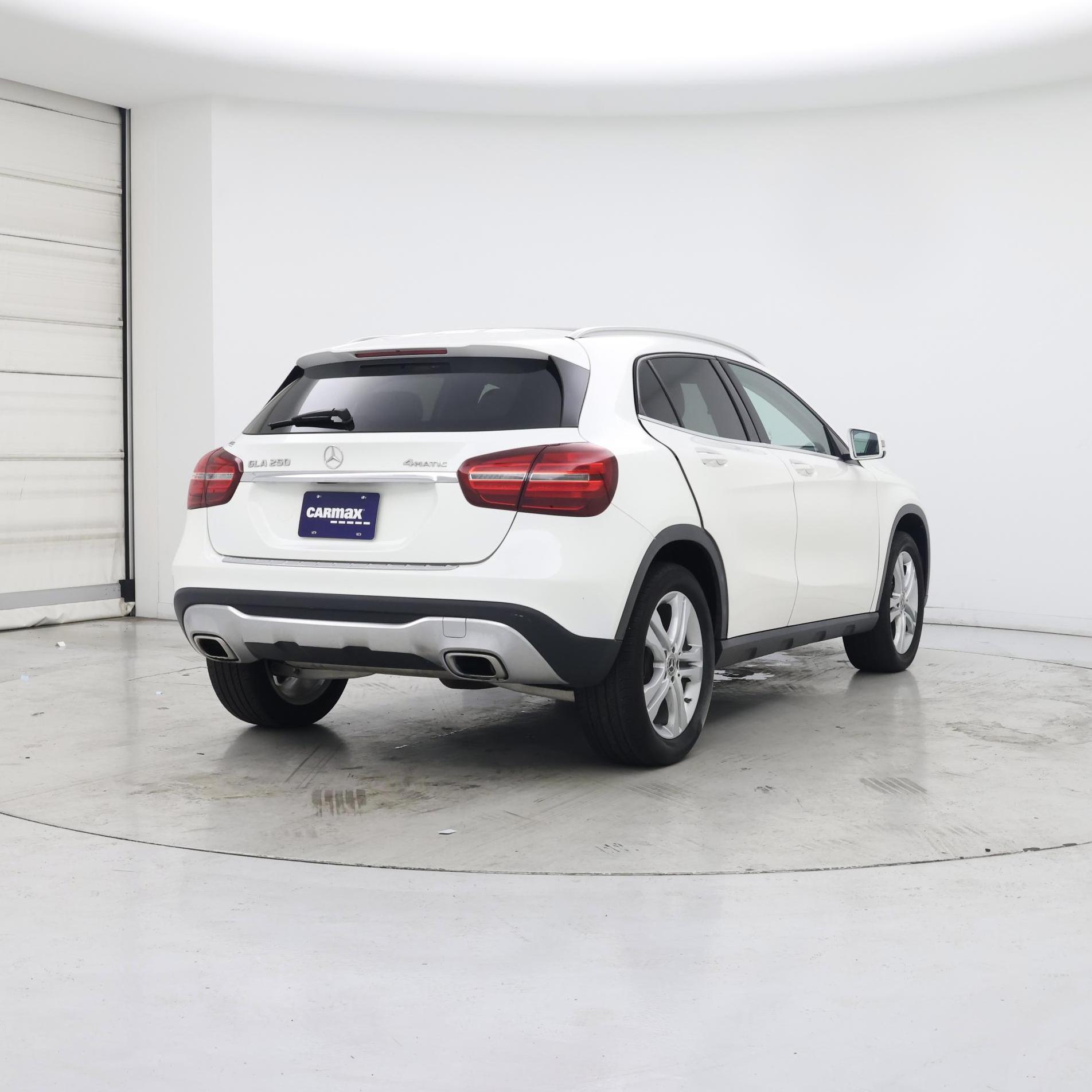 Thumbnail: 2019 Mercedes-Benz GLA - 8