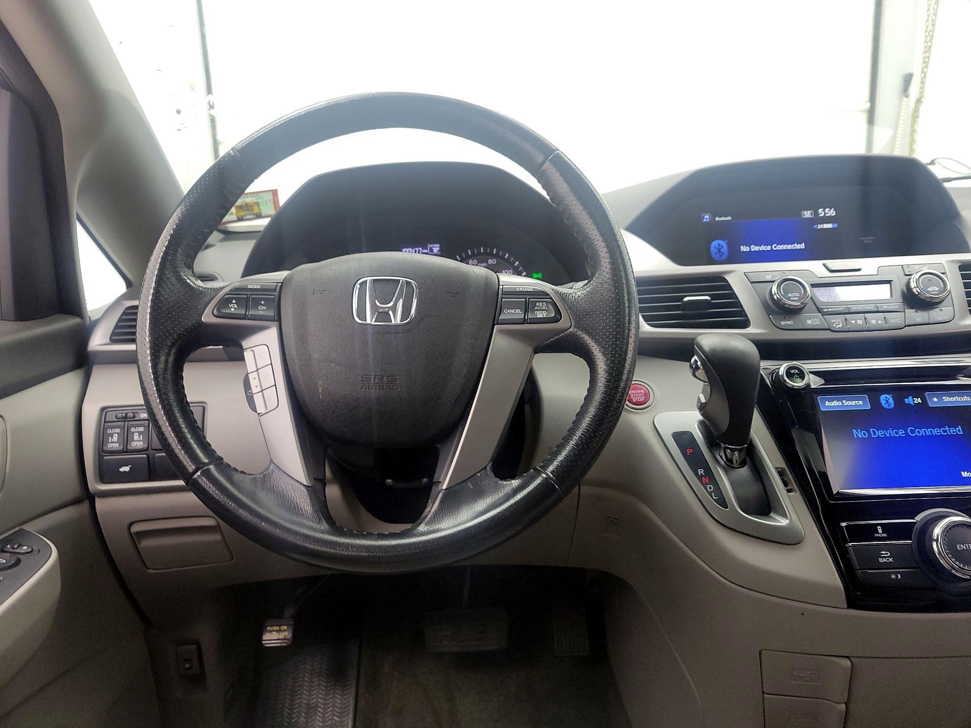 Thumbnail: 2015 Honda Odyssey - 10