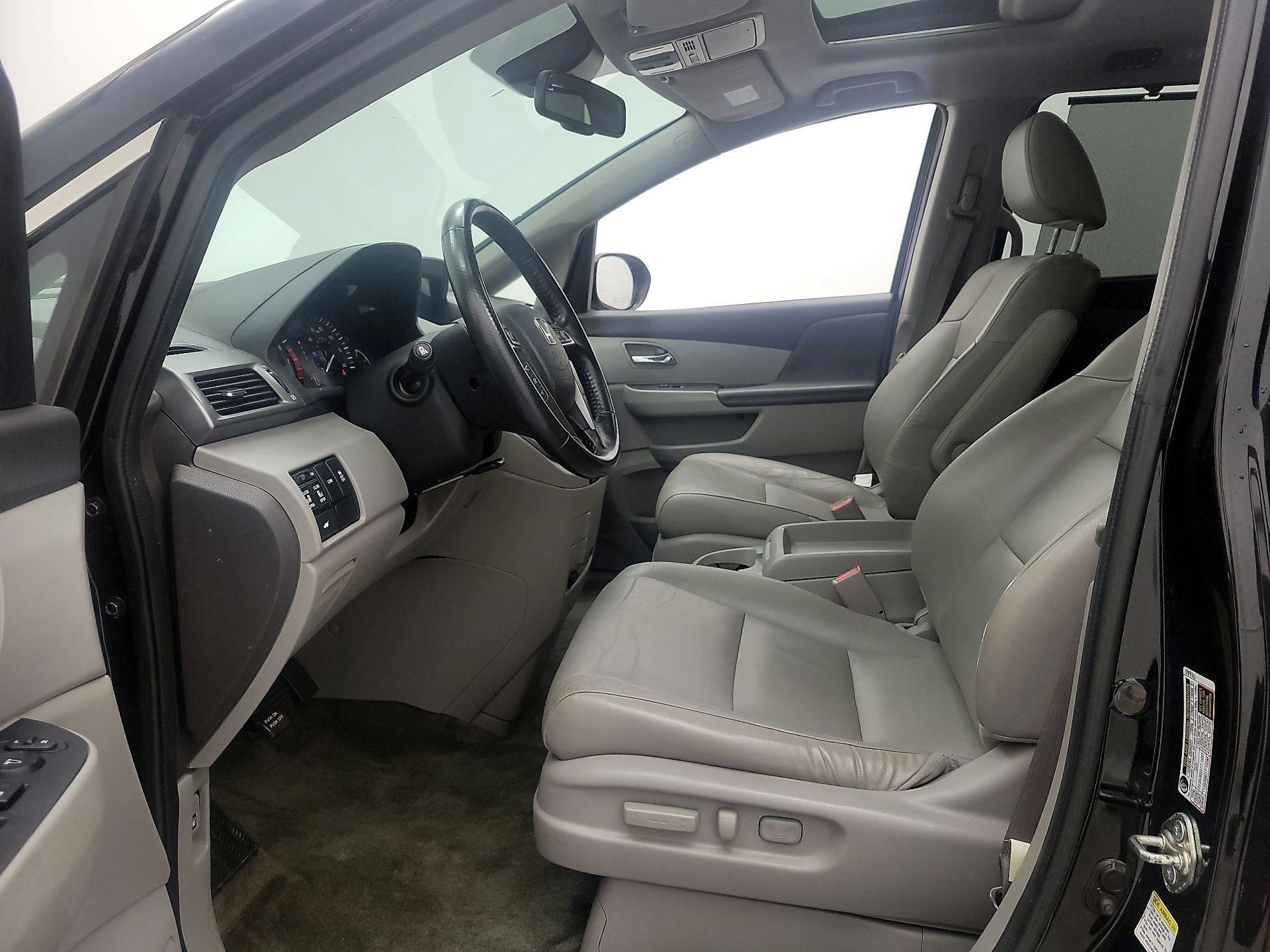 Thumbnail: 2015 Honda Odyssey - 11