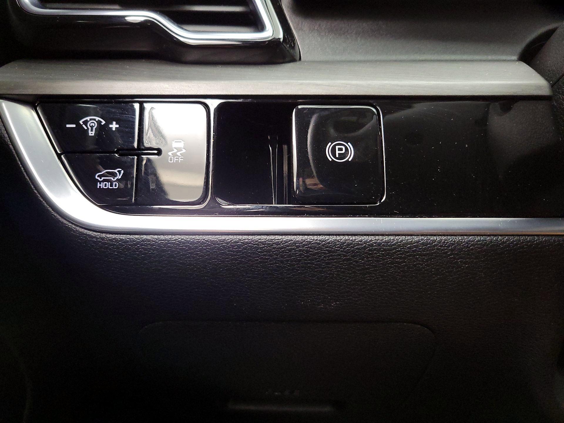 Thumbnail: 2023 Kia Sportage - 13