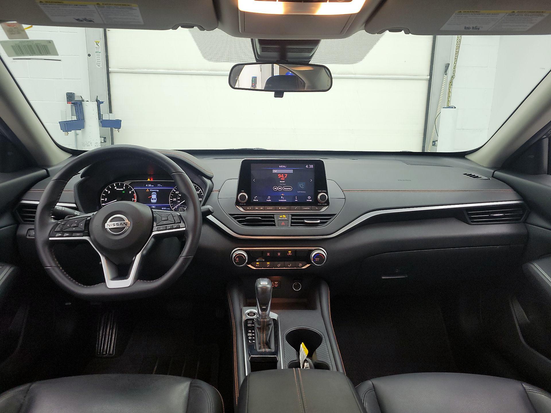 Thumbnail: 2020 Nissan Altima - 9
