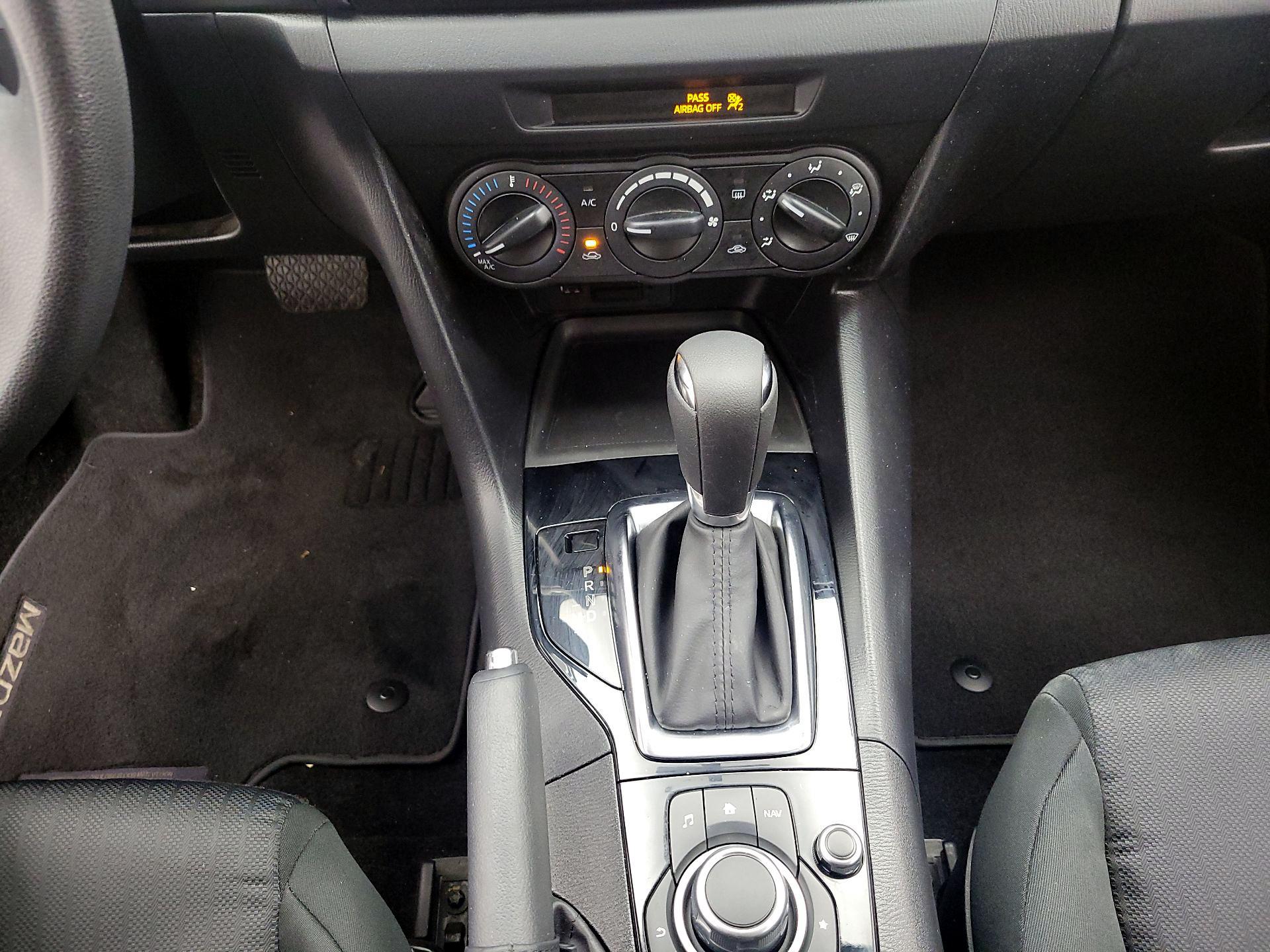 Thumbnail: 2015 Mazda Mazda3 - 16