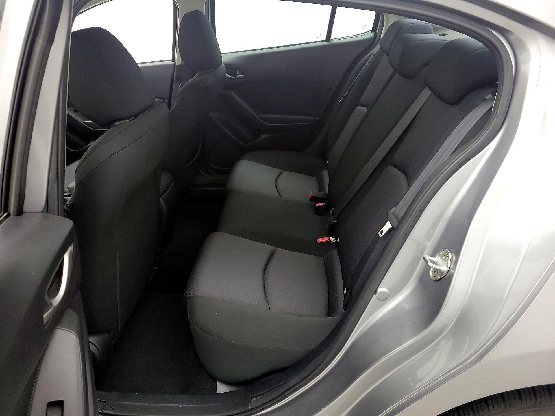 Thumbnail: 2015 Mazda Mazda3 - 18