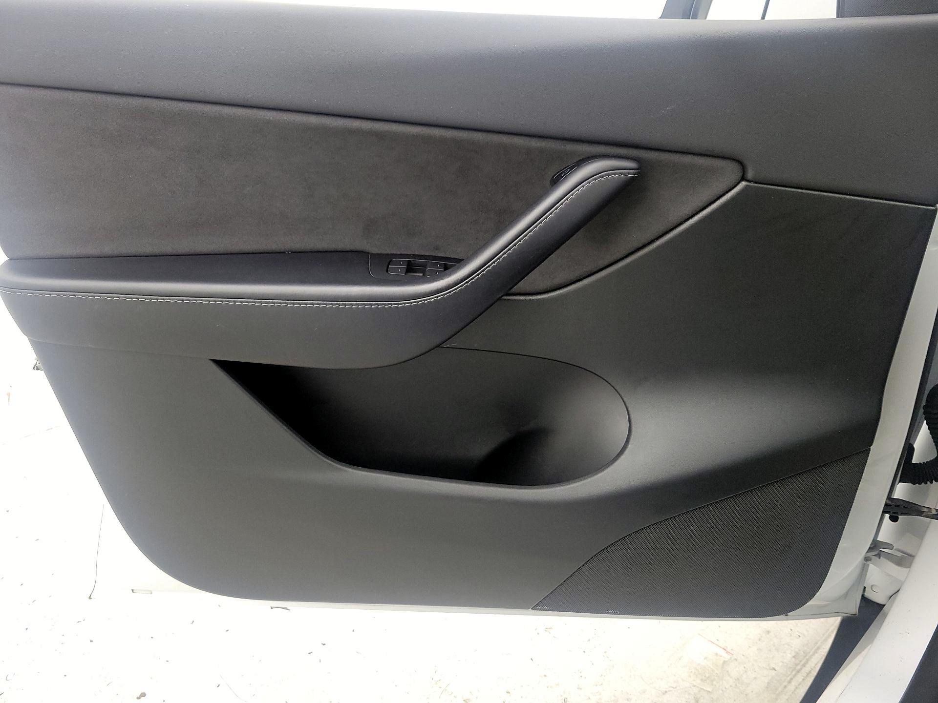 Thumbnail: 2021 Tesla Model Y - 12