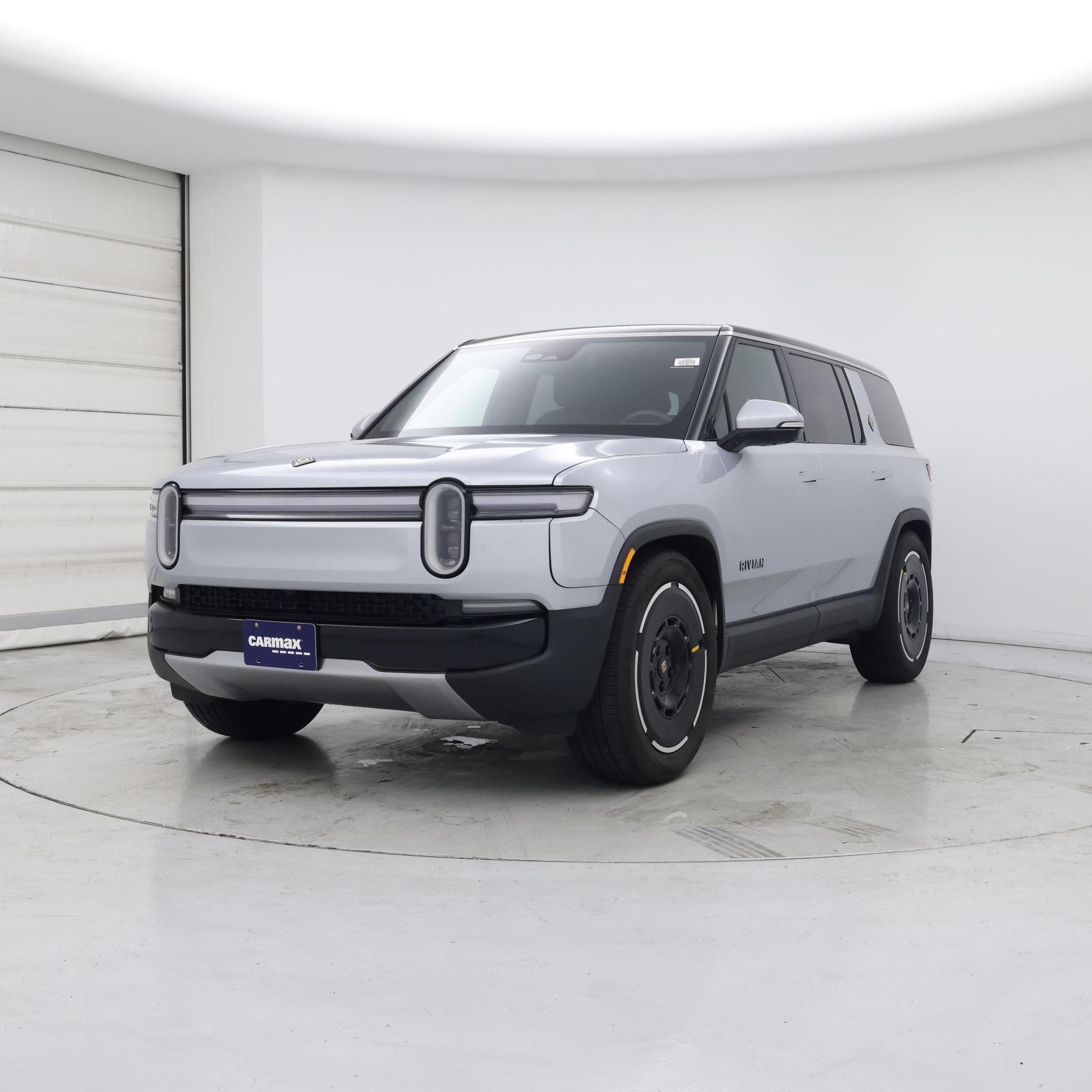 Thumbnail: 2025 Rivian R1S - 4