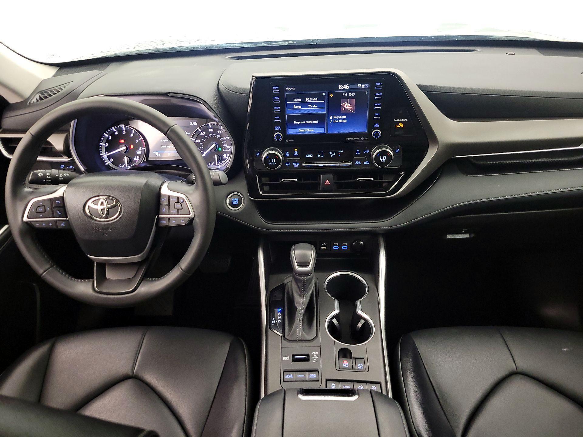 Thumbnail: 2022 Toyota Highlander - 9