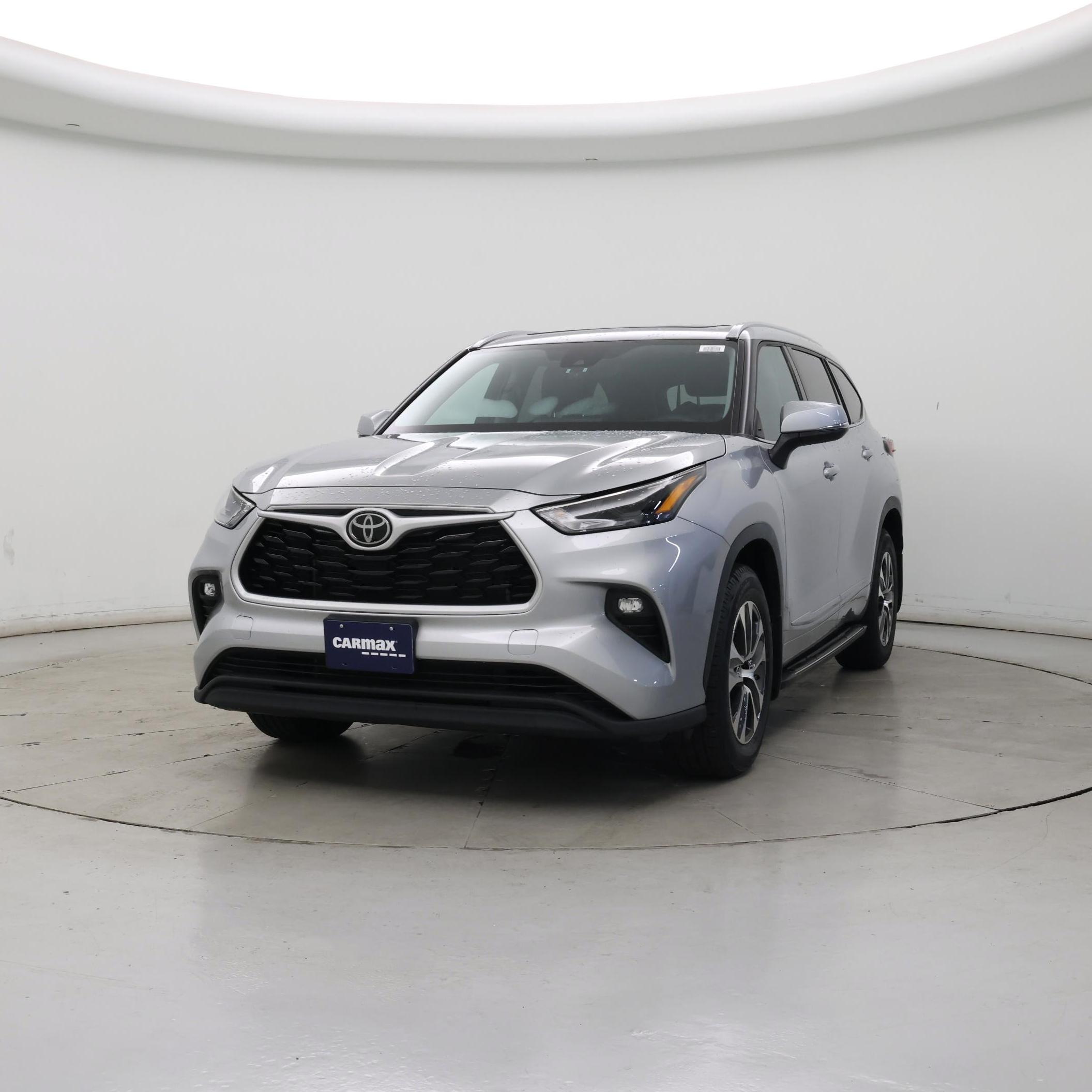 Thumbnail: 2022 Toyota Highlander - 4