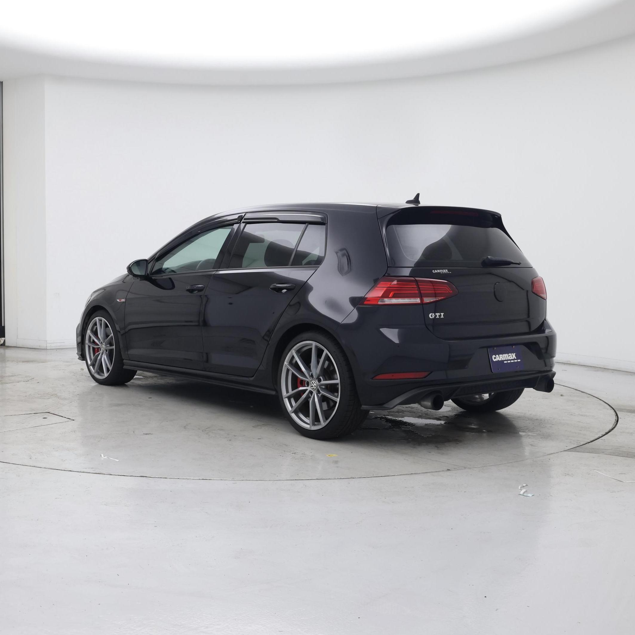 Thumbnail: 2018 Volkswagen Golf - 2