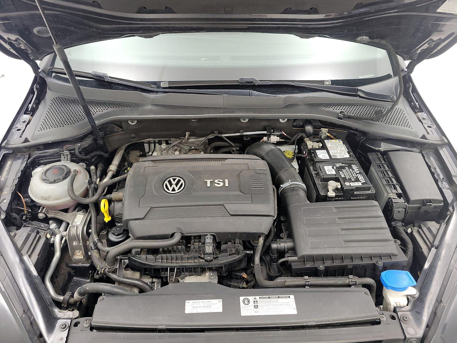 Thumbnail: 2018 Volkswagen Golf - 20