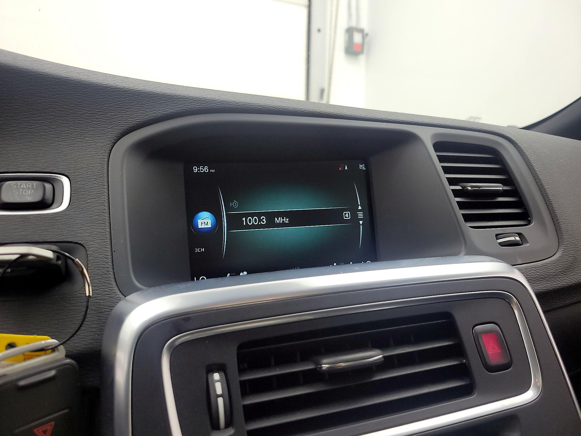 Thumbnail: 2015 Volvo S60 - 14