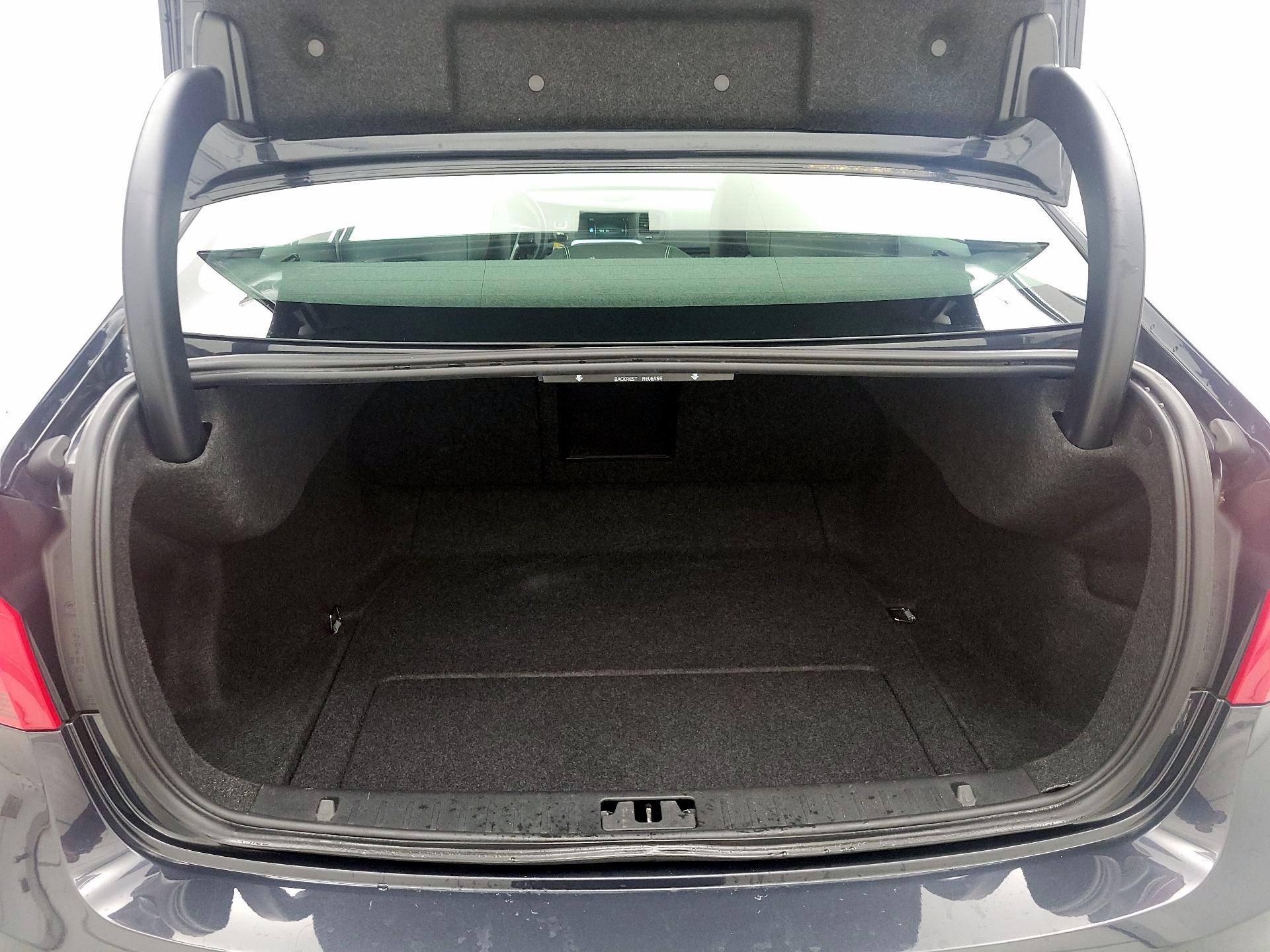 Thumbnail: 2015 Volvo S60 - 19