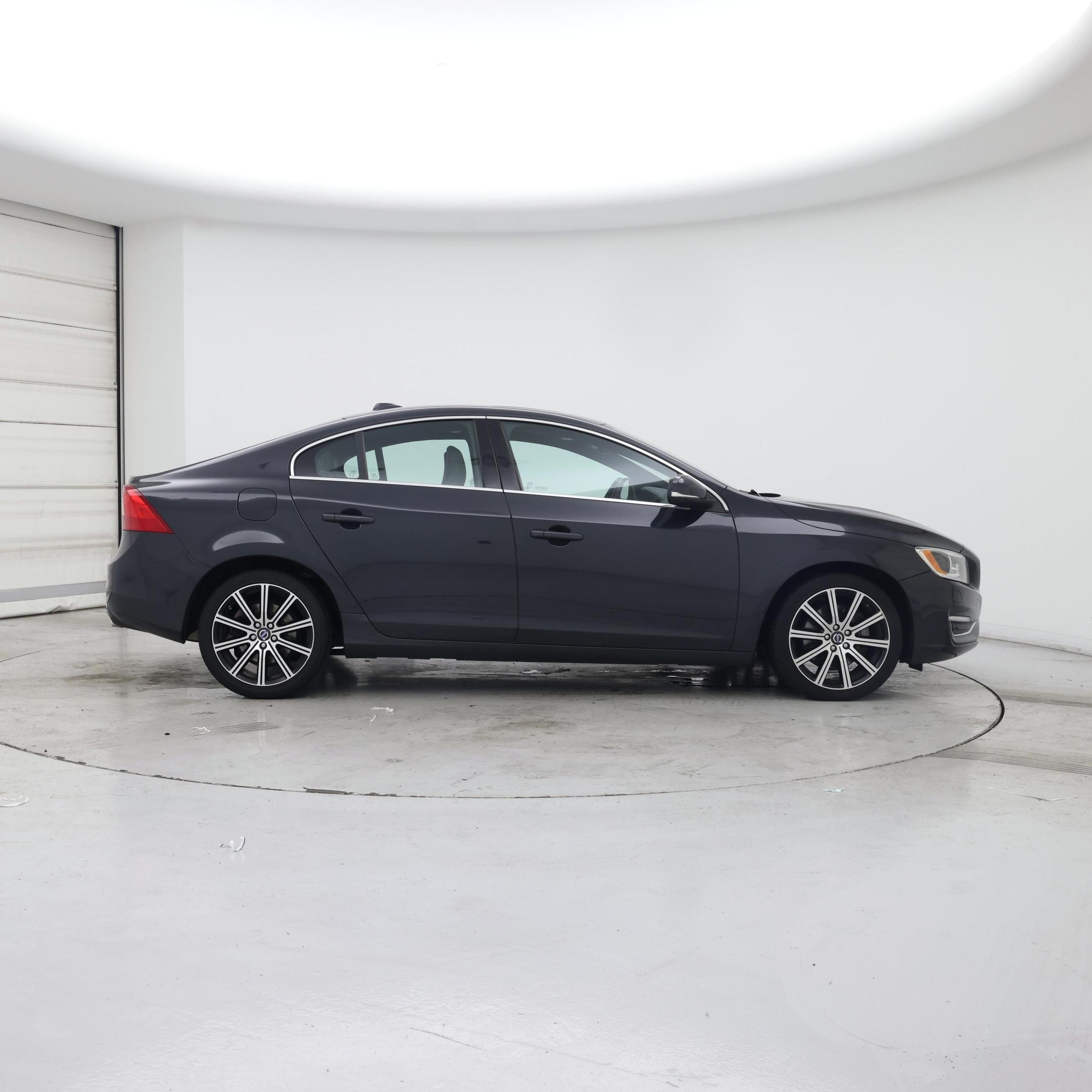 Thumbnail: 2015 Volvo S60 - 7