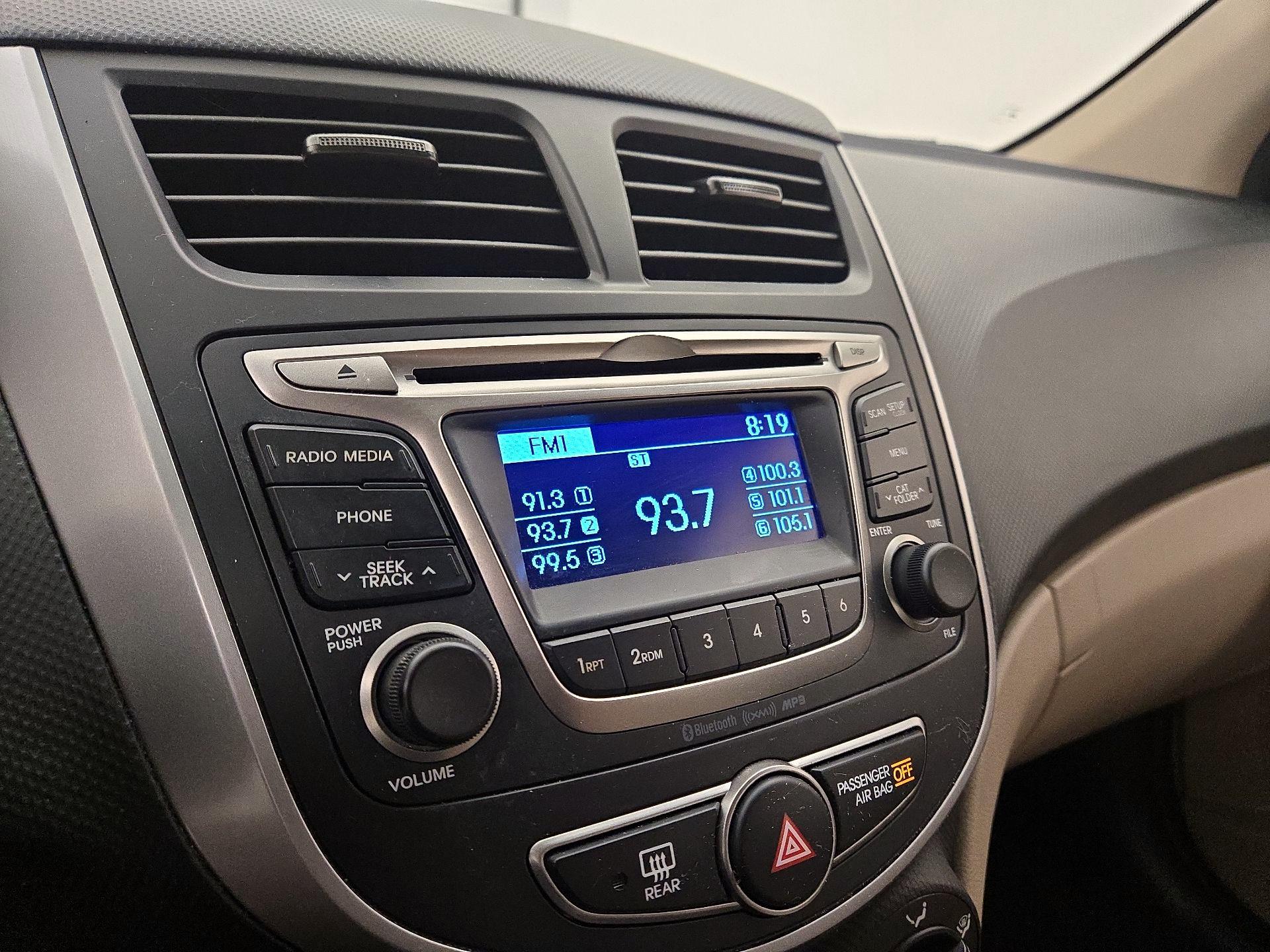 Thumbnail: 2016 Hyundai Accent - 14