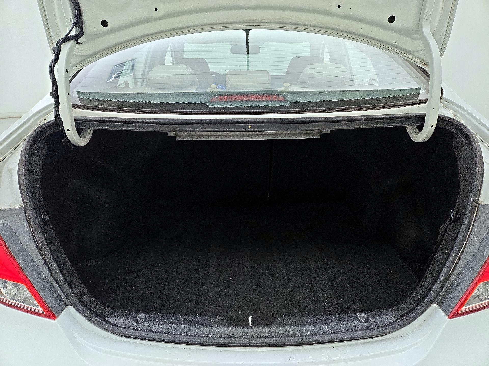 Thumbnail: 2016 Hyundai Accent - 19