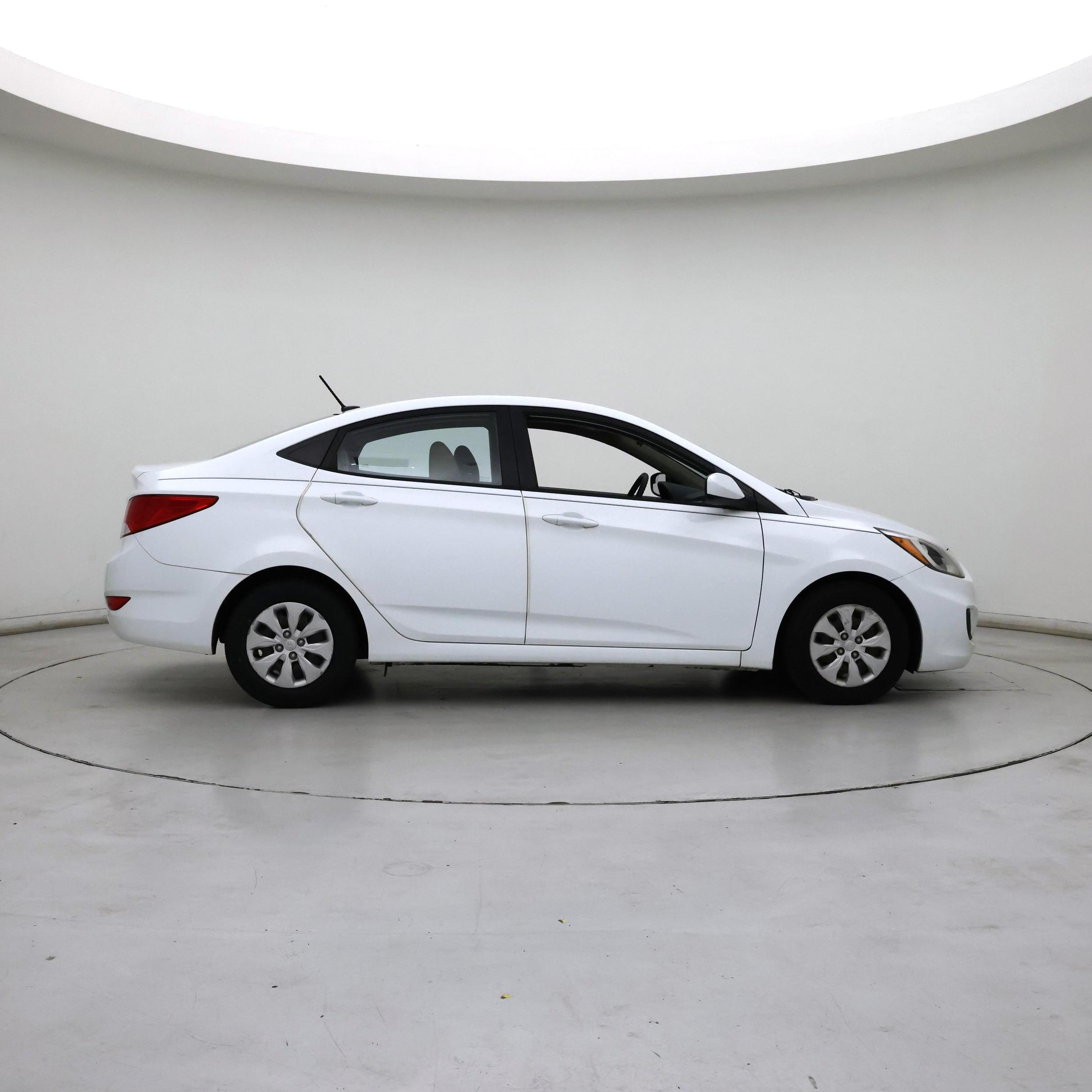 Thumbnail: 2016 Hyundai Accent - 7
