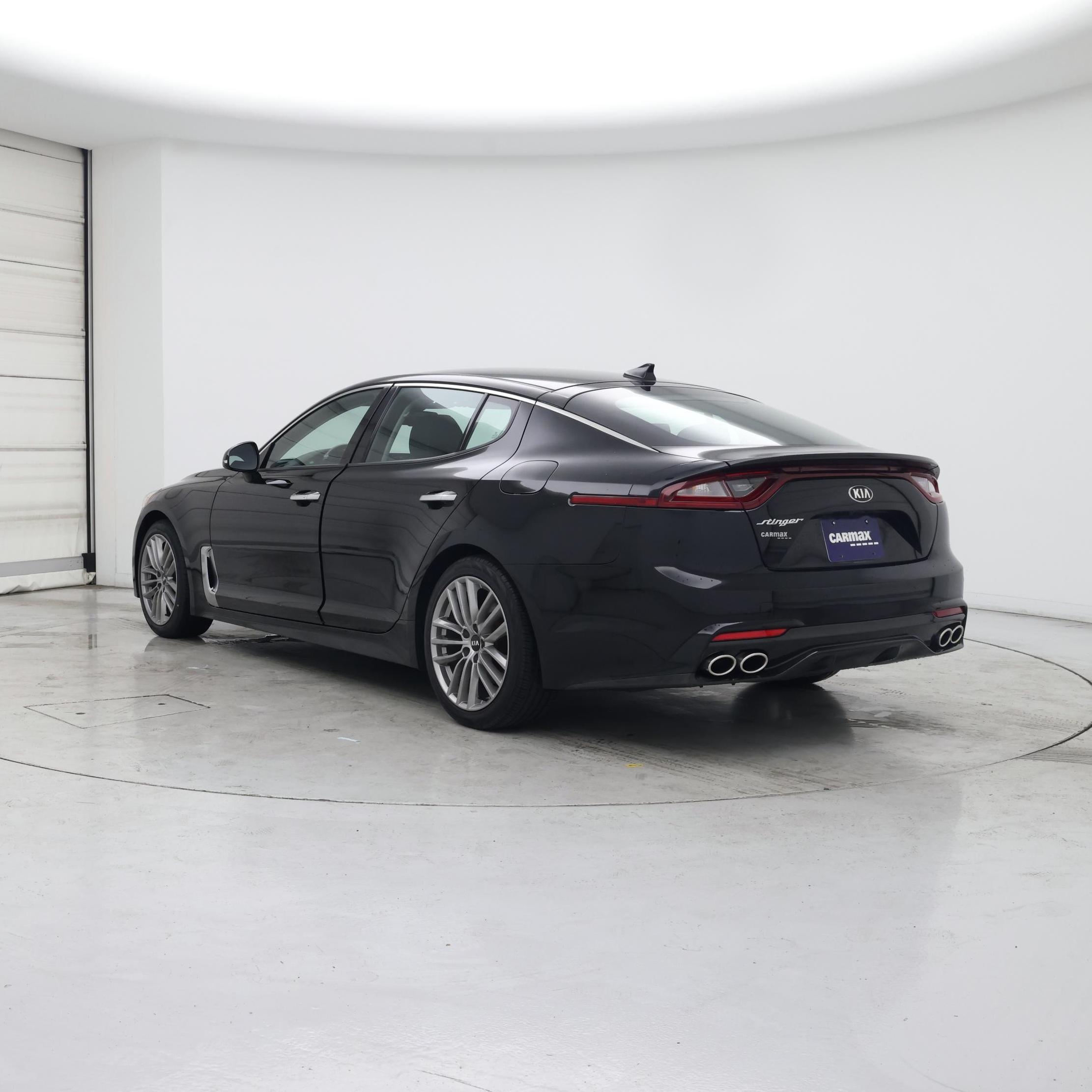 Thumbnail: 2018 Kia Stinger - 2