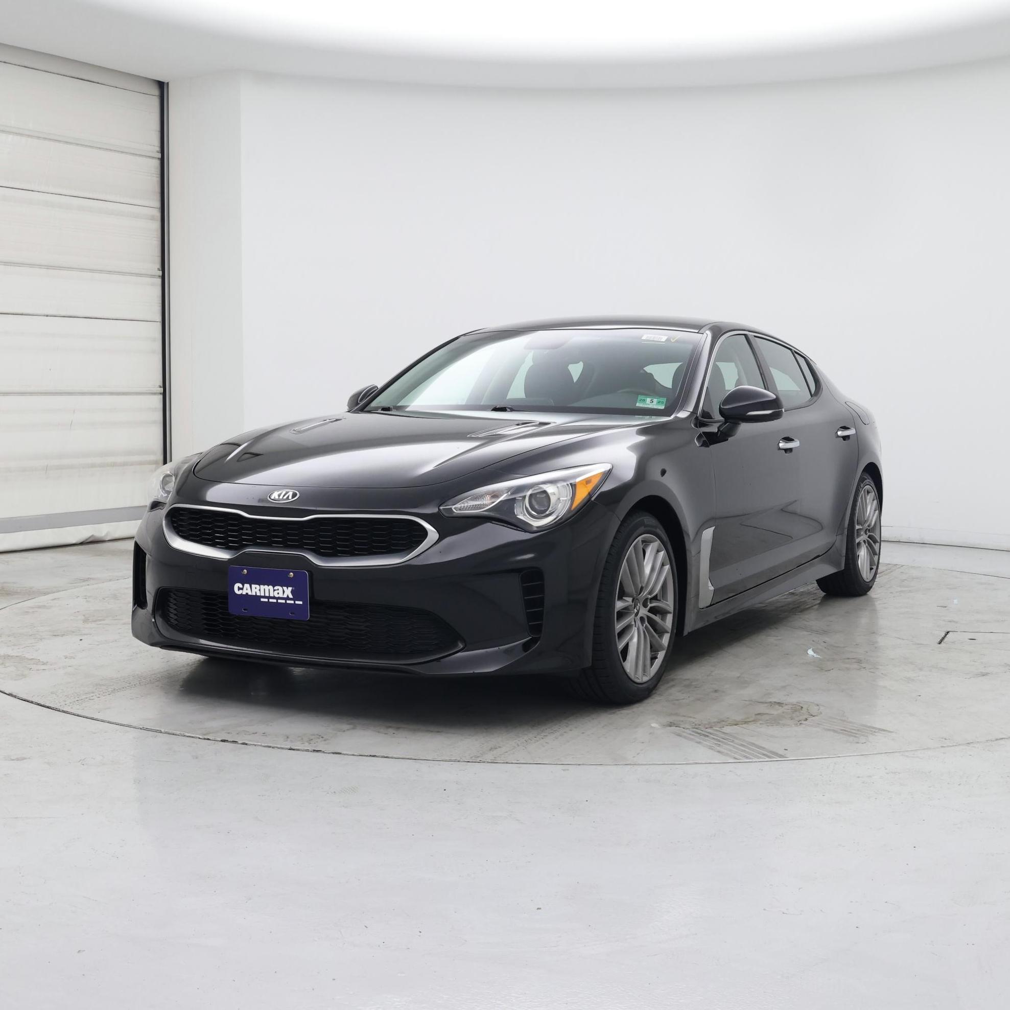 Thumbnail: 2018 Kia Stinger - 4