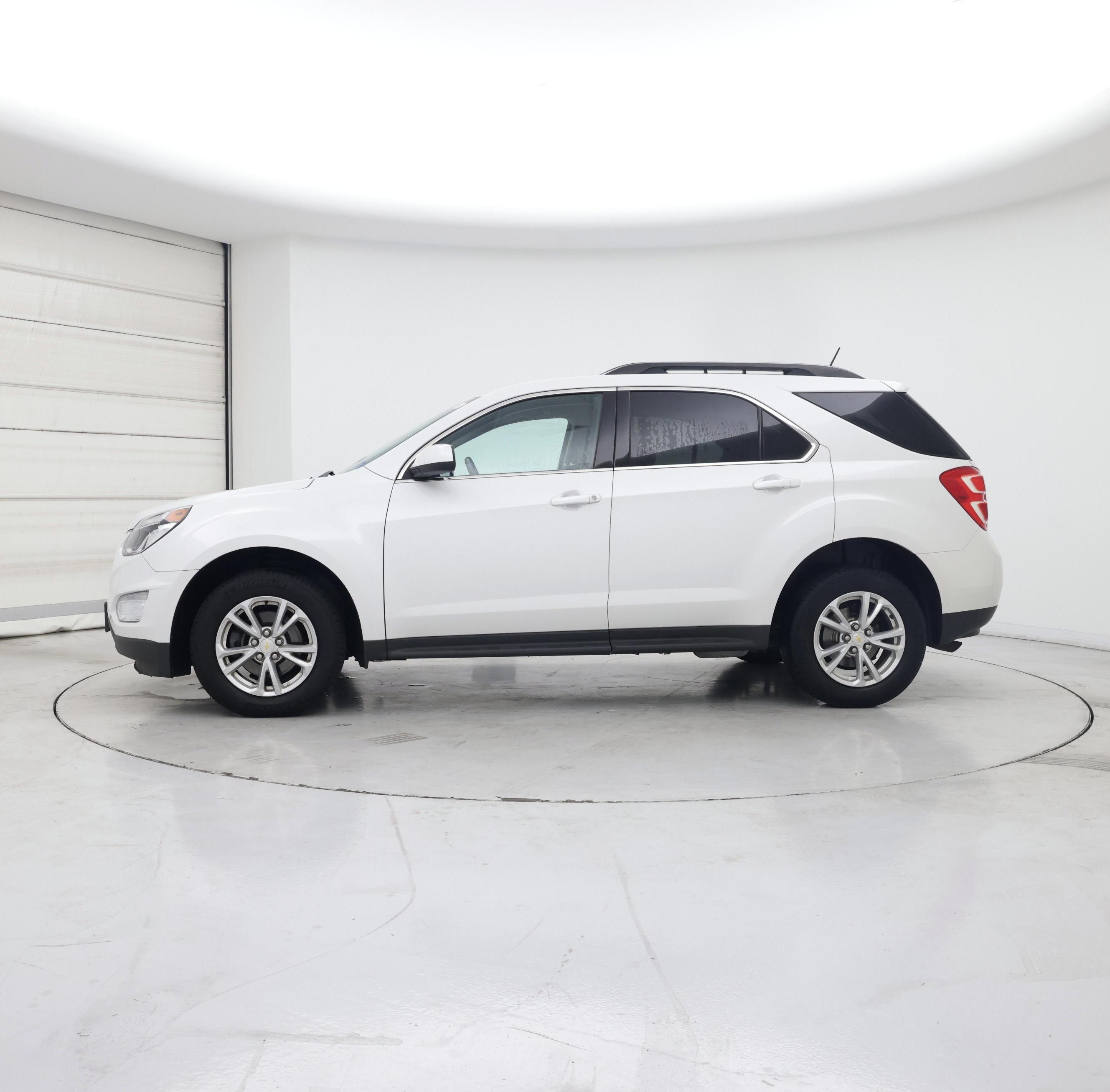 Thumbnail: 2017 Chevrolet Equinox - 3