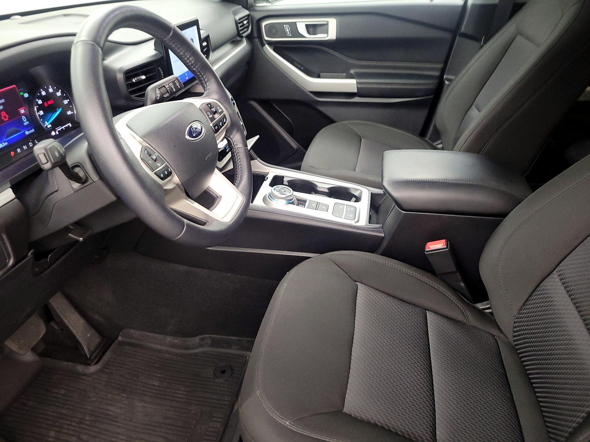 Thumbnail: 2022 Ford Explorer - 11