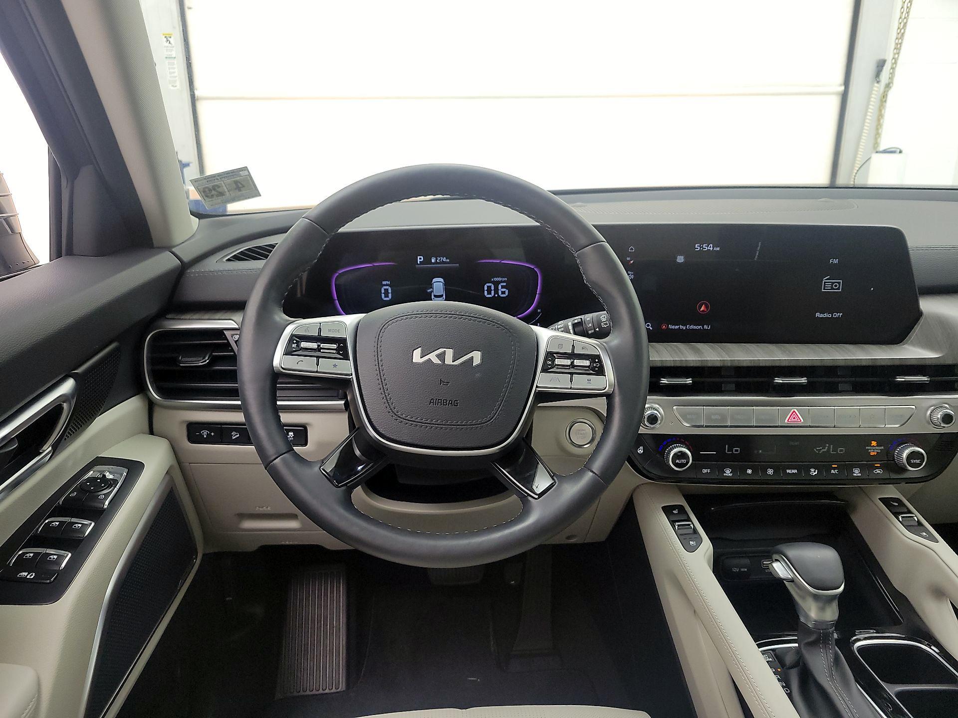 Thumbnail: 2024 Kia Telluride - 10
