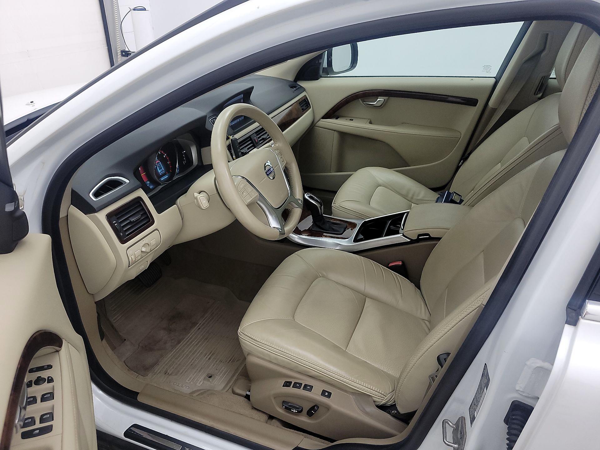 Thumbnail: 2015 Volvo XC70 - 11