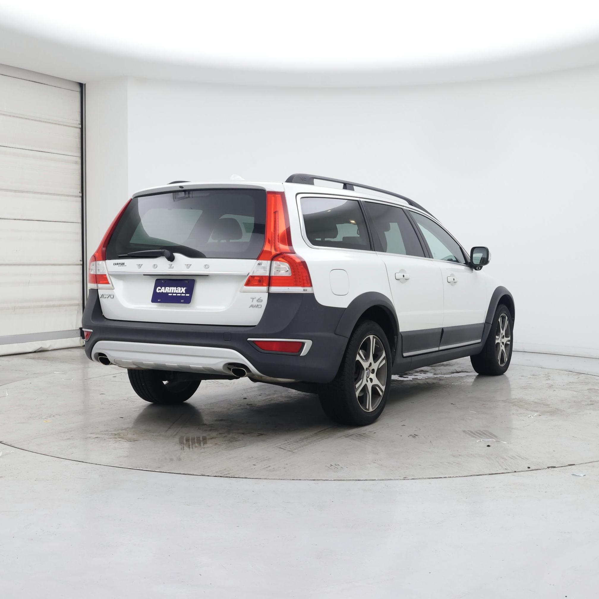 Thumbnail: 2015 Volvo XC70 - 8