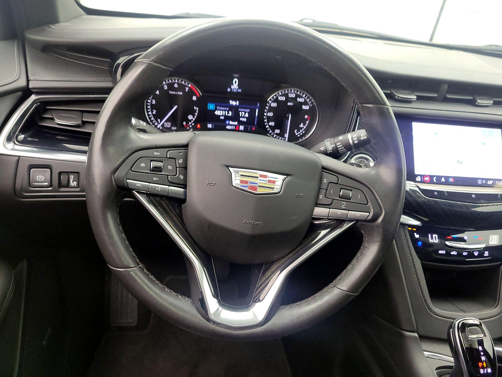 Thumbnail: 2021 Cadillac XT6 - 10