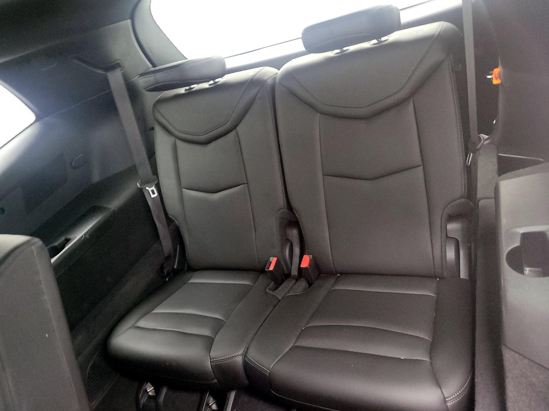 Thumbnail: 2021 Cadillac XT6 - 20