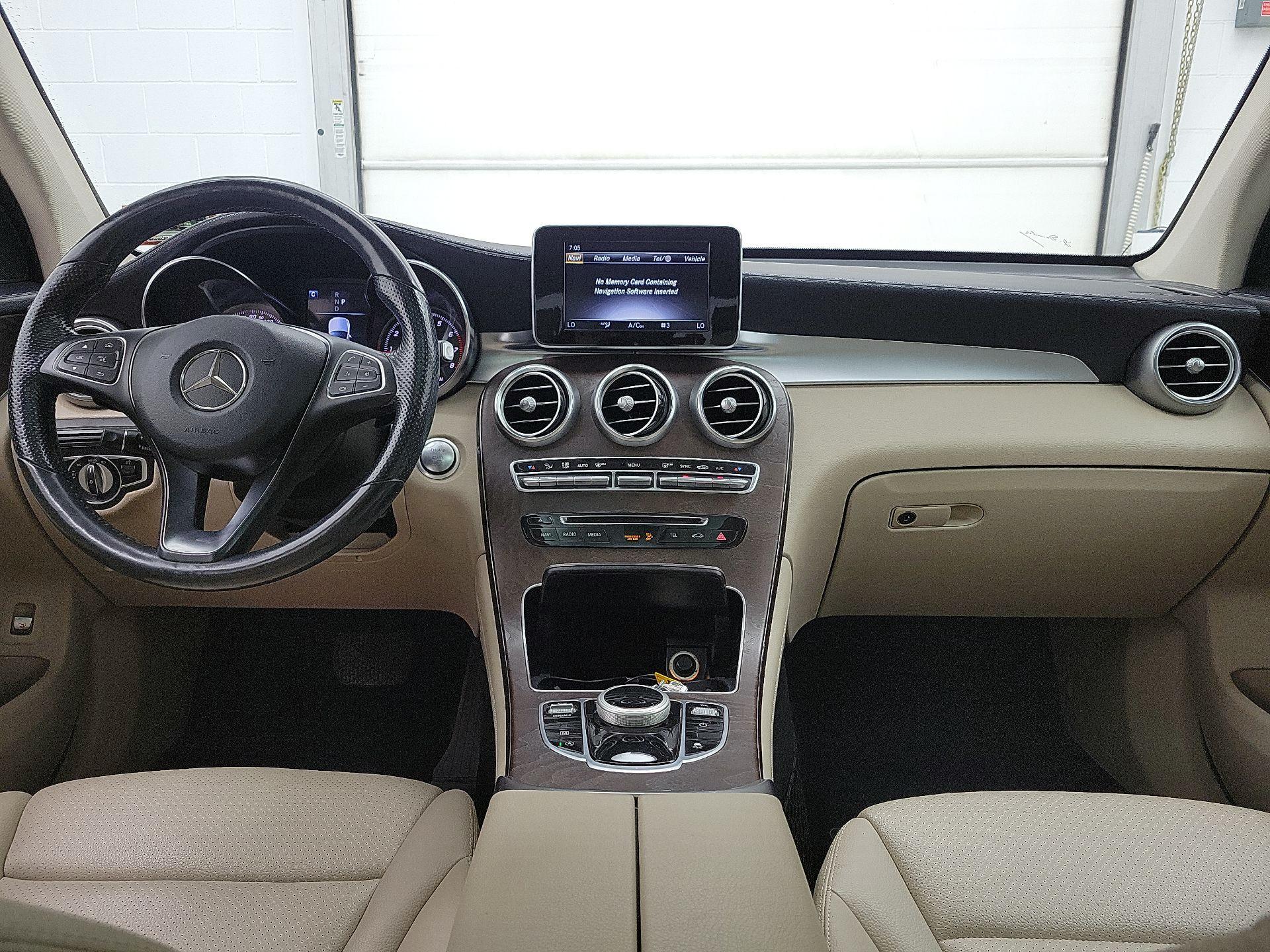 Thumbnail: 2018 Mercedes-Benz GLC - 9