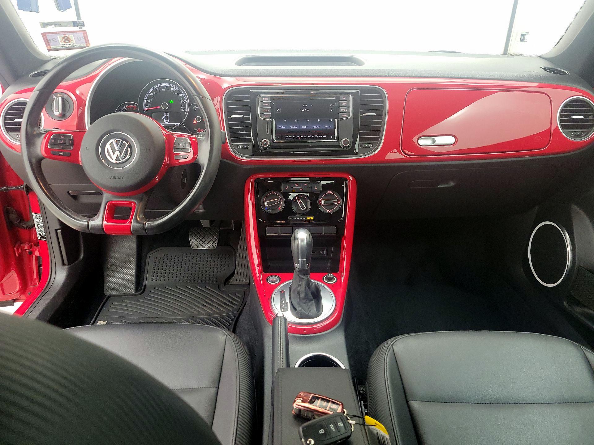 Thumbnail: 2017 Volkswagen Beetle - 9