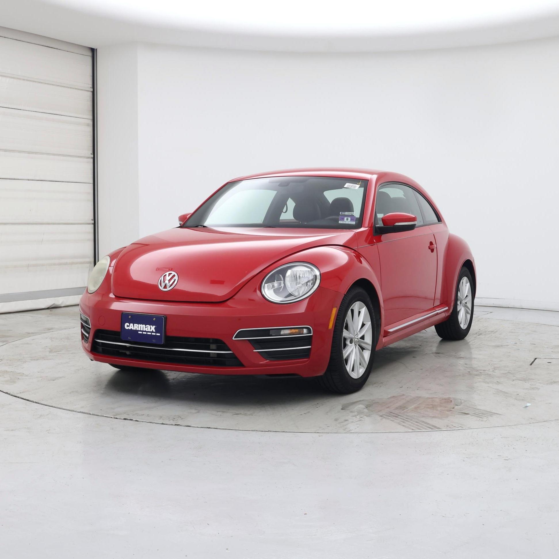 Thumbnail: 2017 Volkswagen Beetle - 4