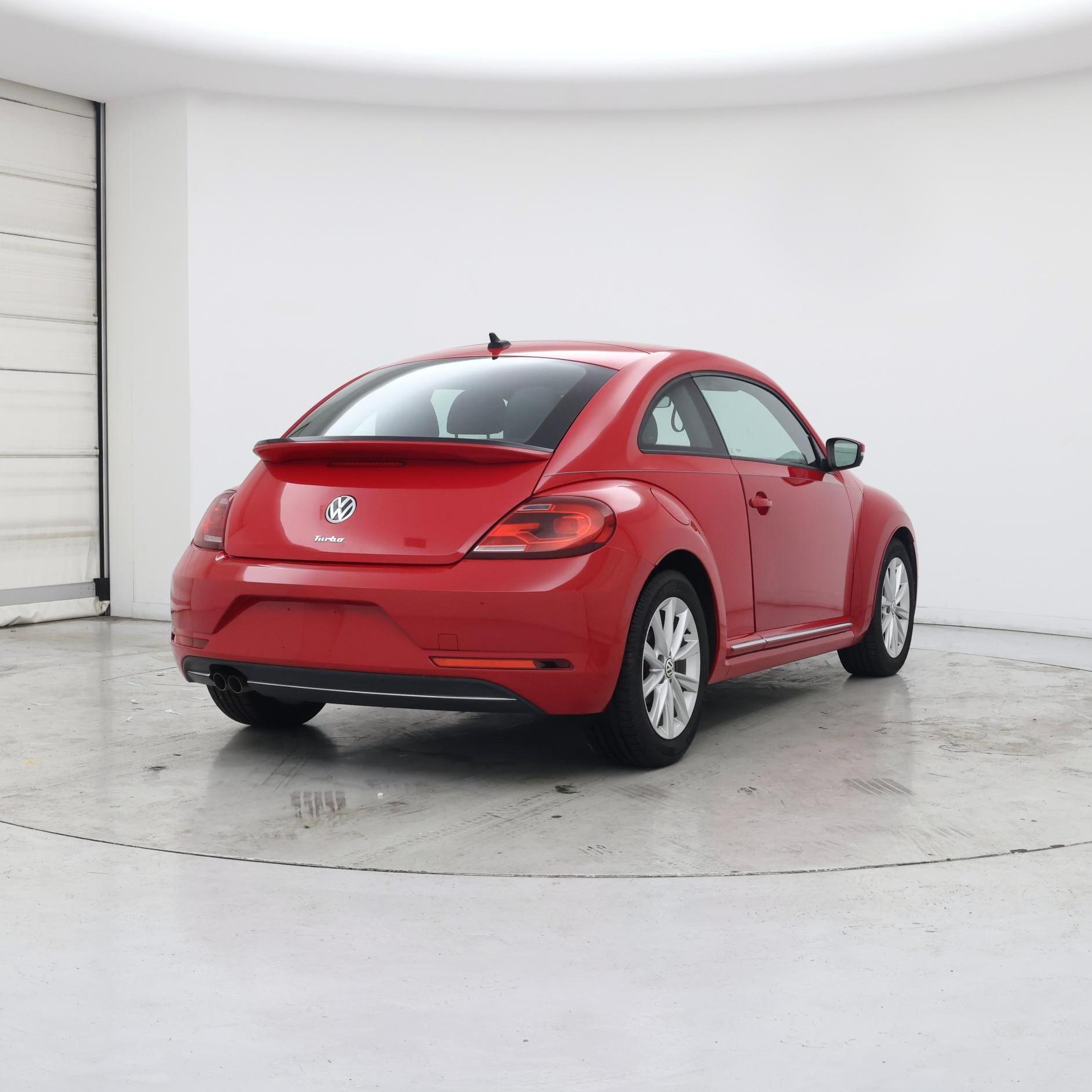 Thumbnail: 2017 Volkswagen Beetle - 8