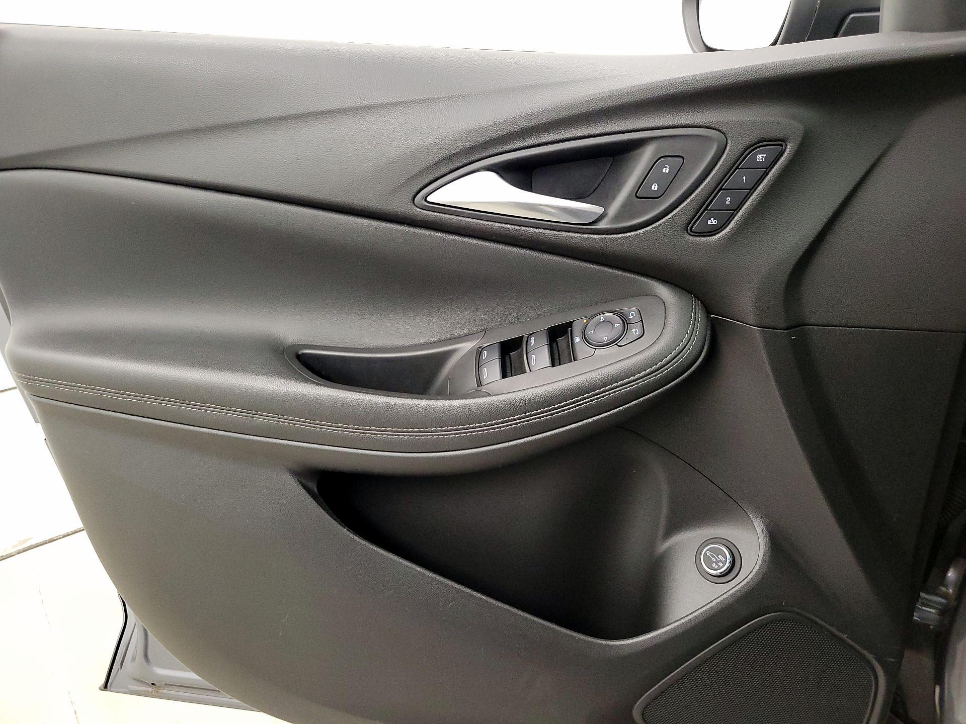 Thumbnail: 2020 Buick Encore GX - 12