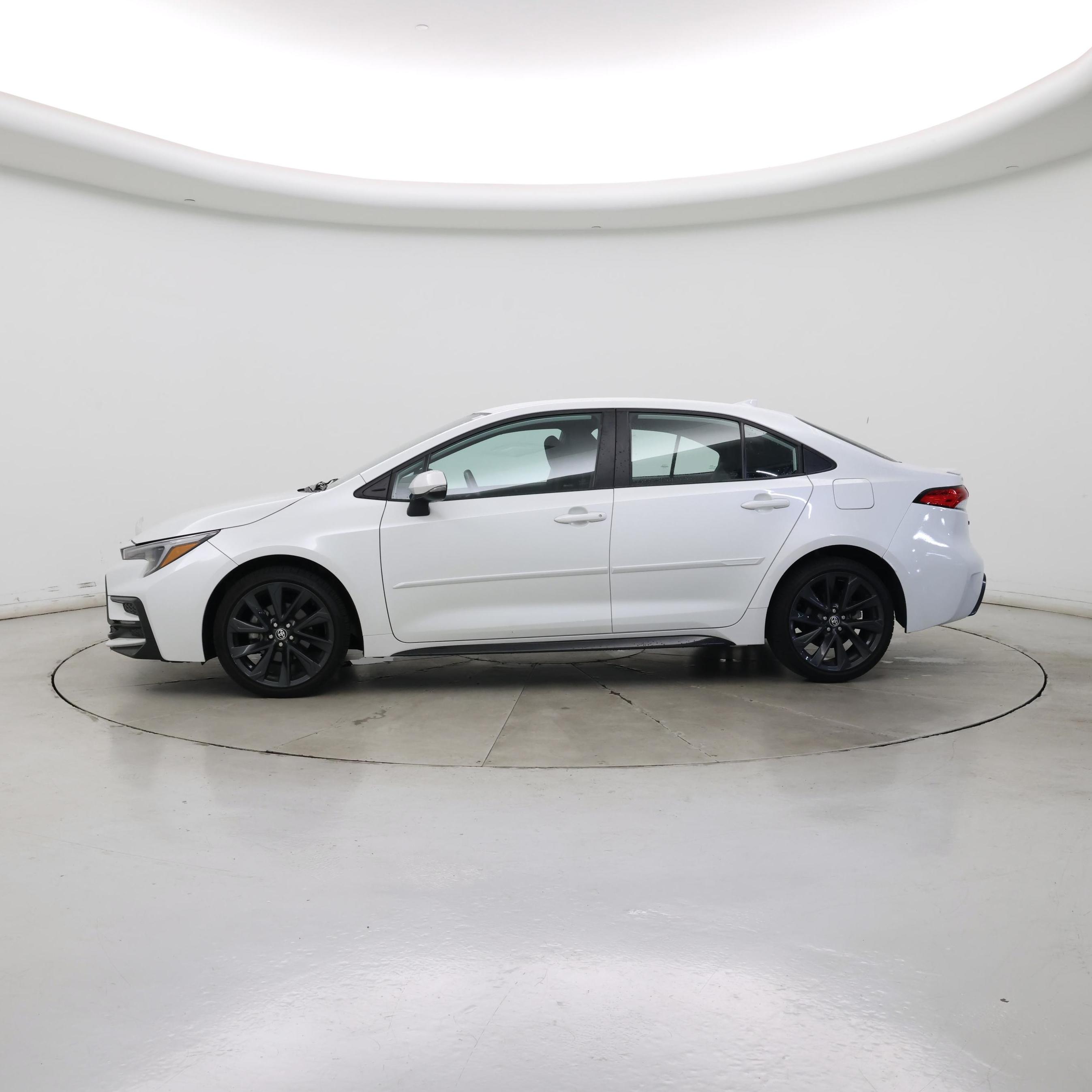 Thumbnail: 2024 Toyota Corolla - 3