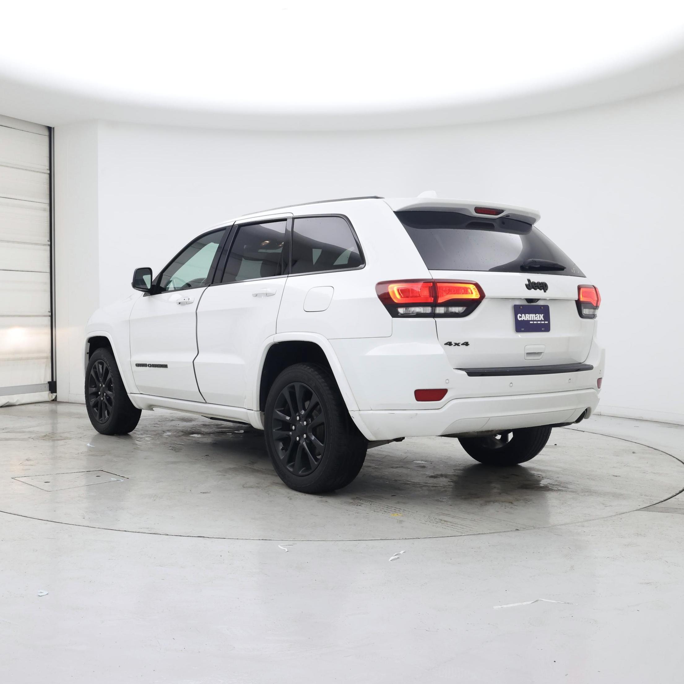 Thumbnail: 2018 Jeep Grand Cherokee - 2