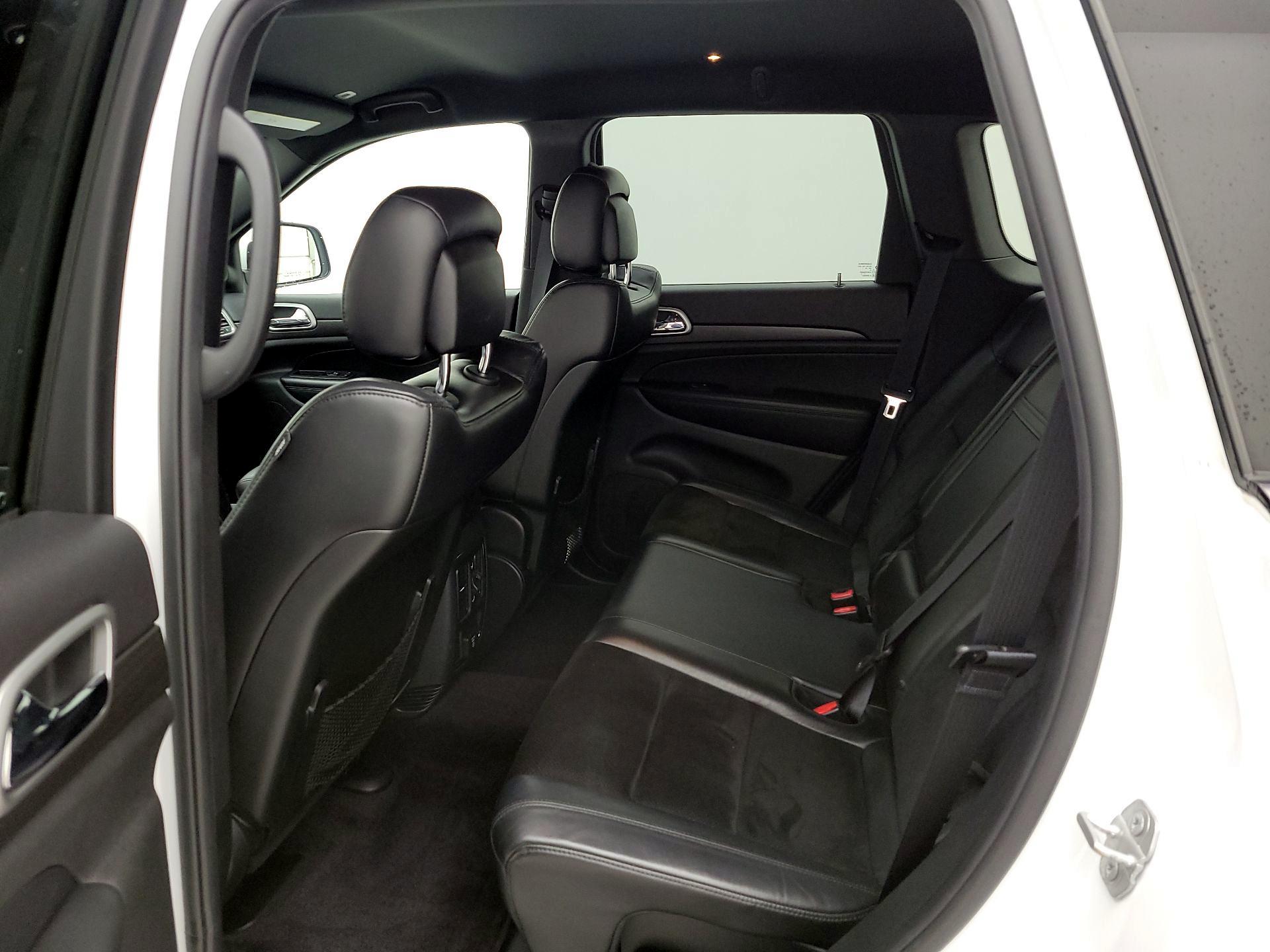 Thumbnail: 2018 Jeep Grand Cherokee - 20