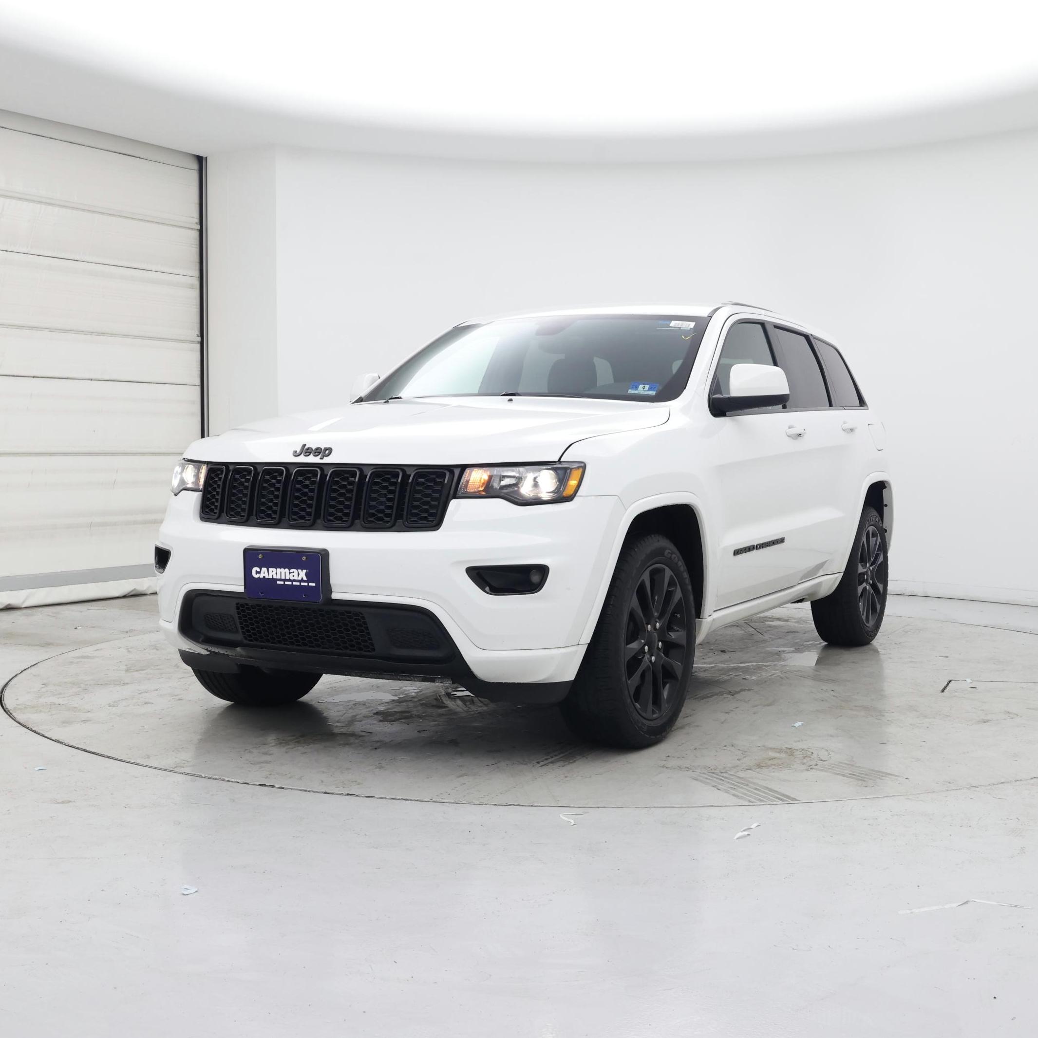 Thumbnail: 2018 Jeep Grand Cherokee - 4