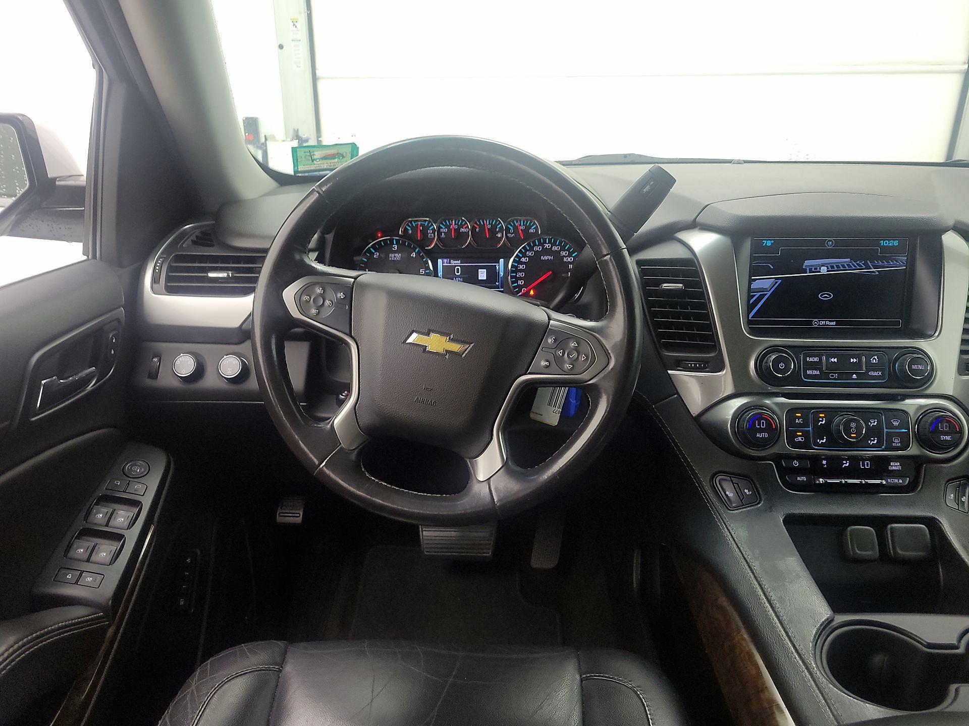 Thumbnail: 2018 Chevrolet Suburban - 10