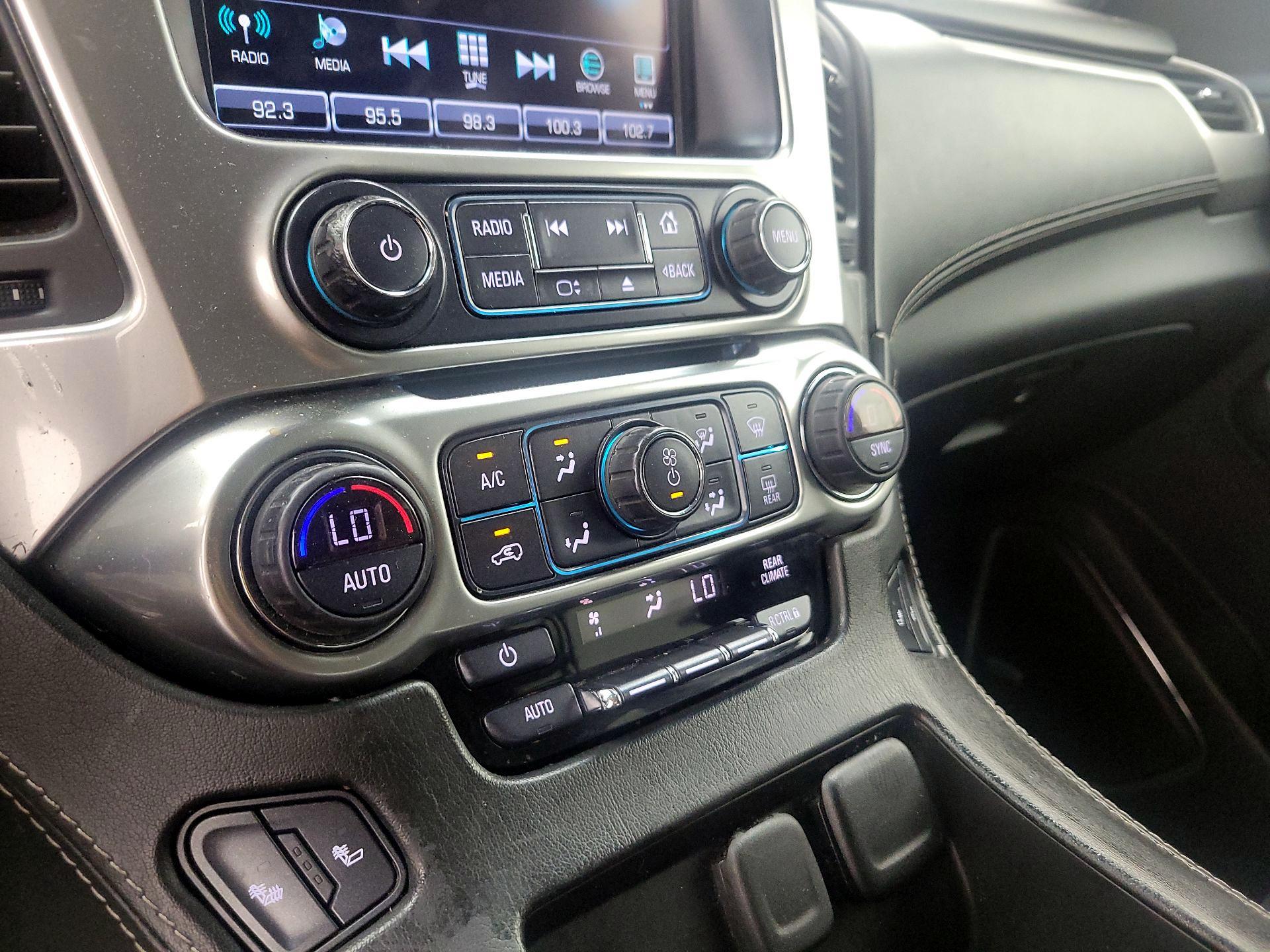 Thumbnail: 2018 Chevrolet Suburban - 17