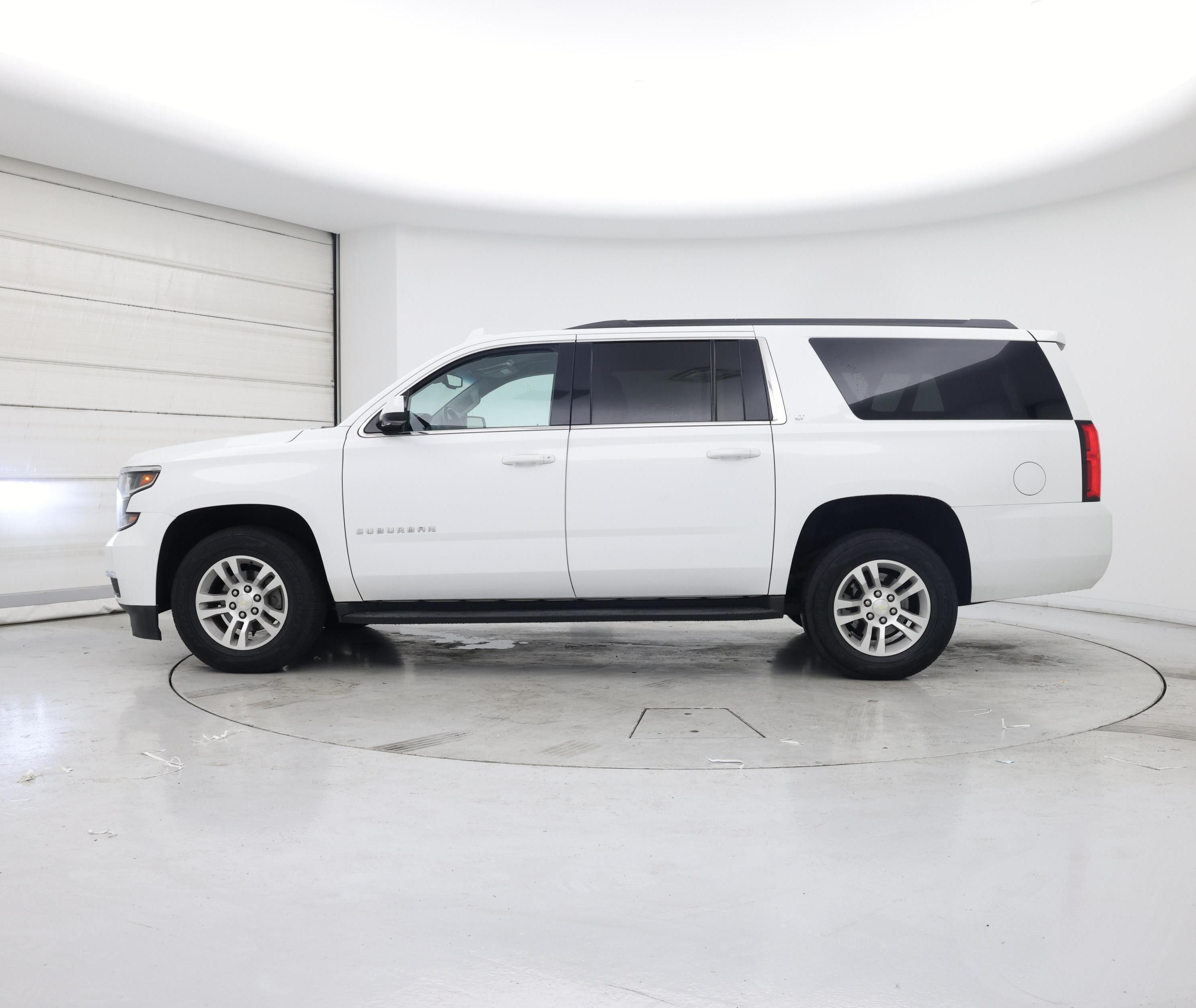 Thumbnail: 2018 Chevrolet Suburban - 3