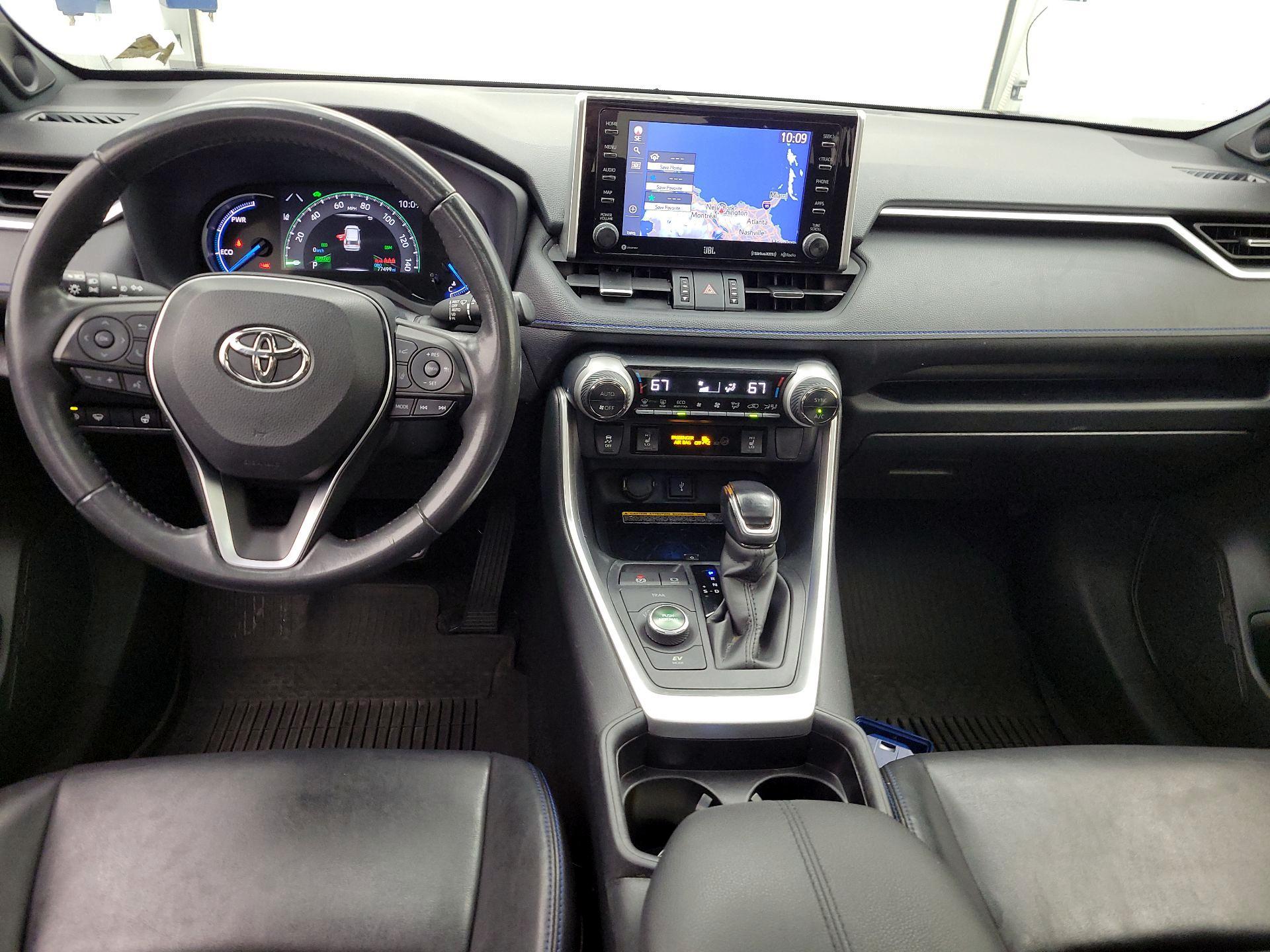 Thumbnail: 2021 Toyota RAV4 - 9