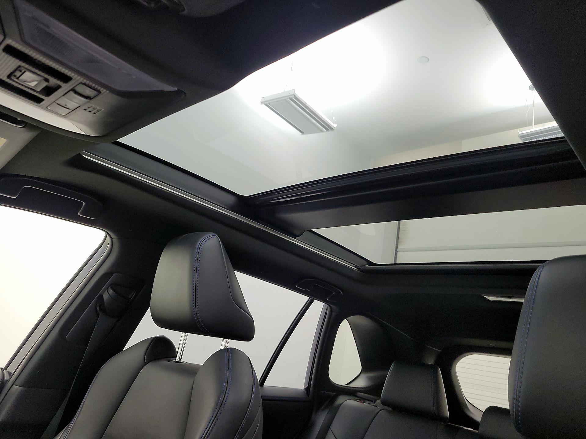 Thumbnail: 2021 Toyota RAV4 - 20