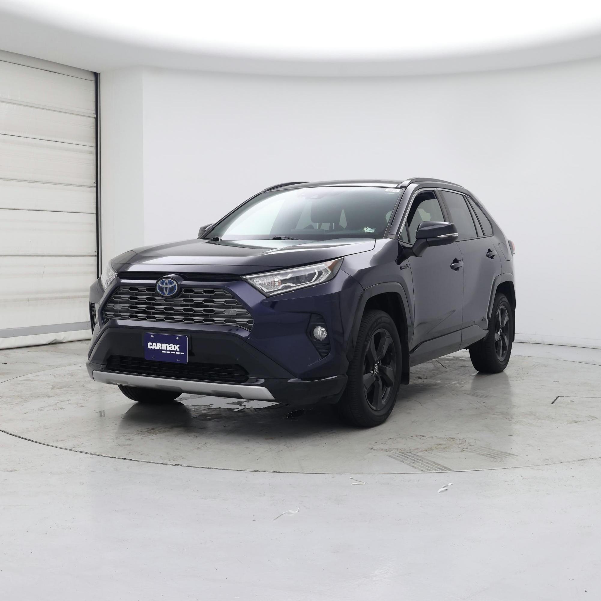 Thumbnail: 2021 Toyota RAV4 - 4