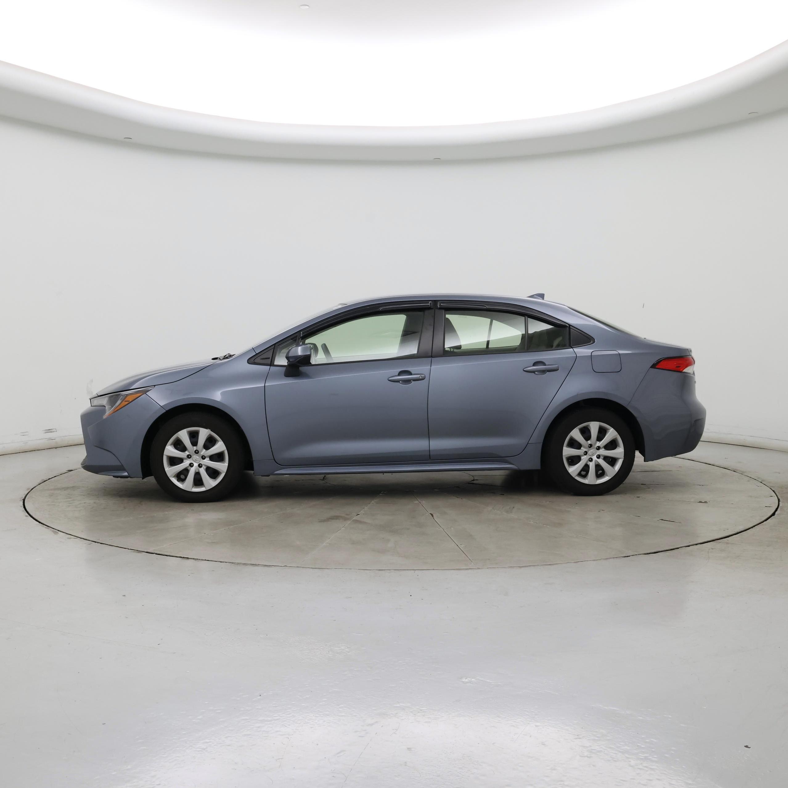 Thumbnail: 2021 Toyota Corolla - 3